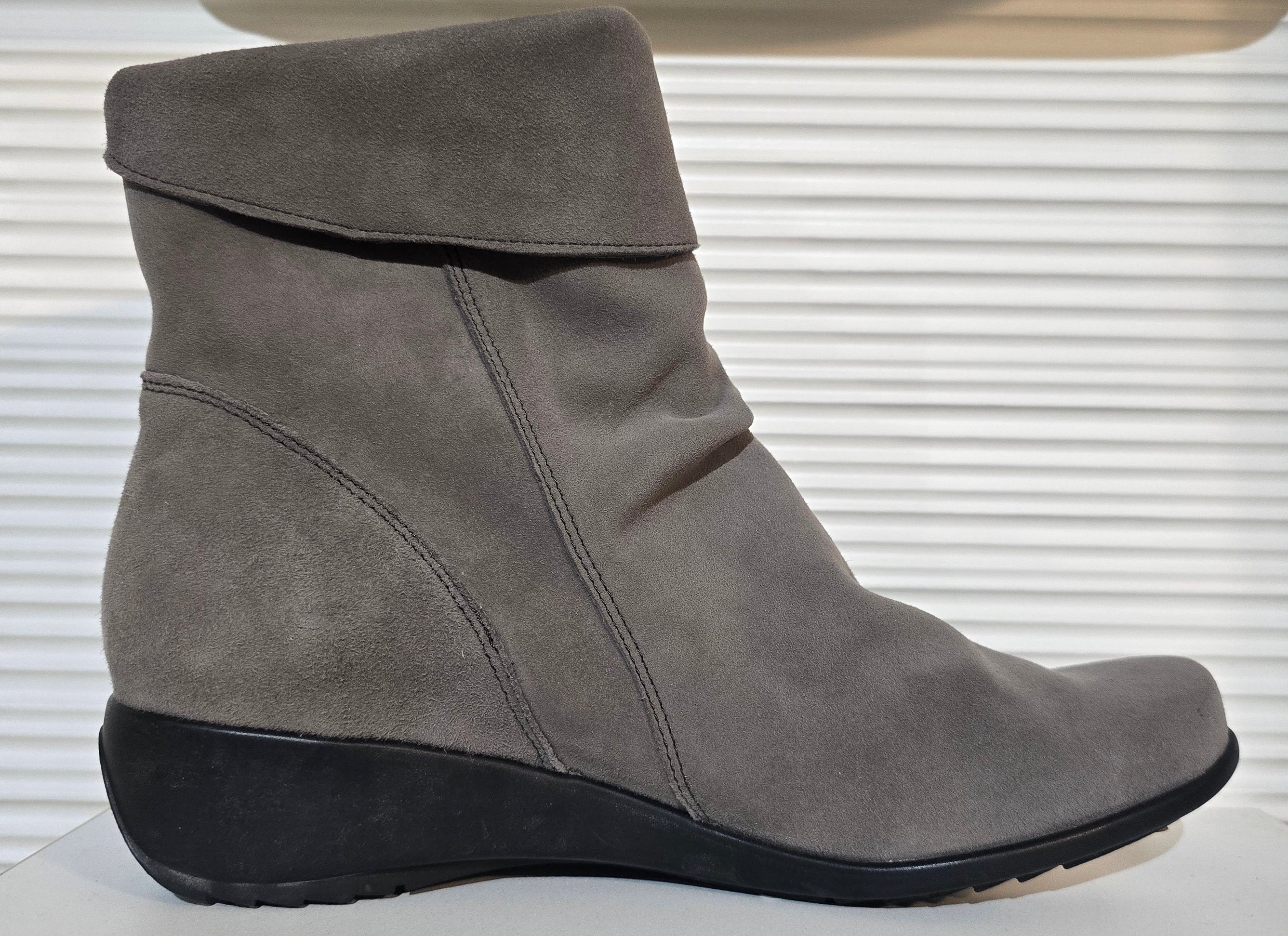 Women’s Sample Boot # 13