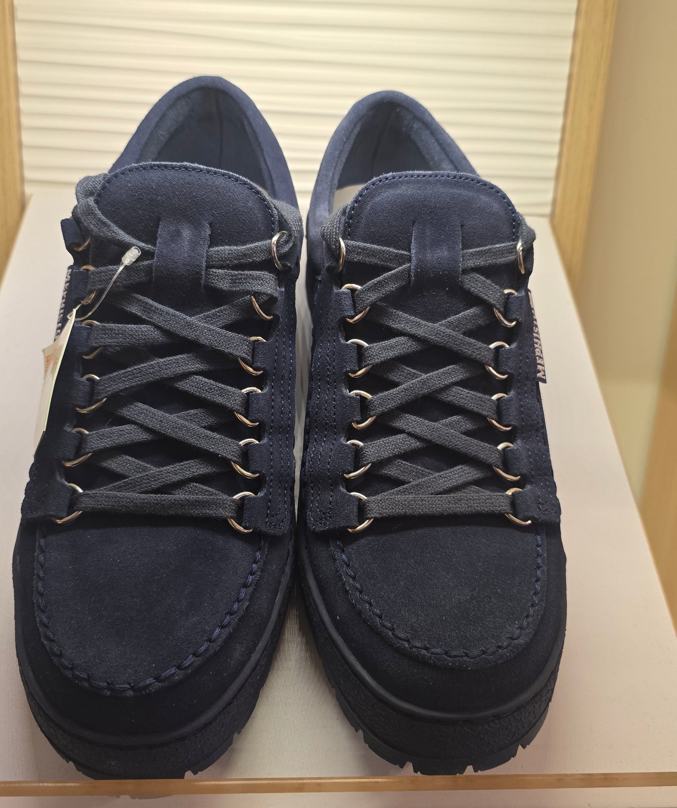 Men's Sample #123- MISMATCHED SIZES (L-8.5, R-9)
