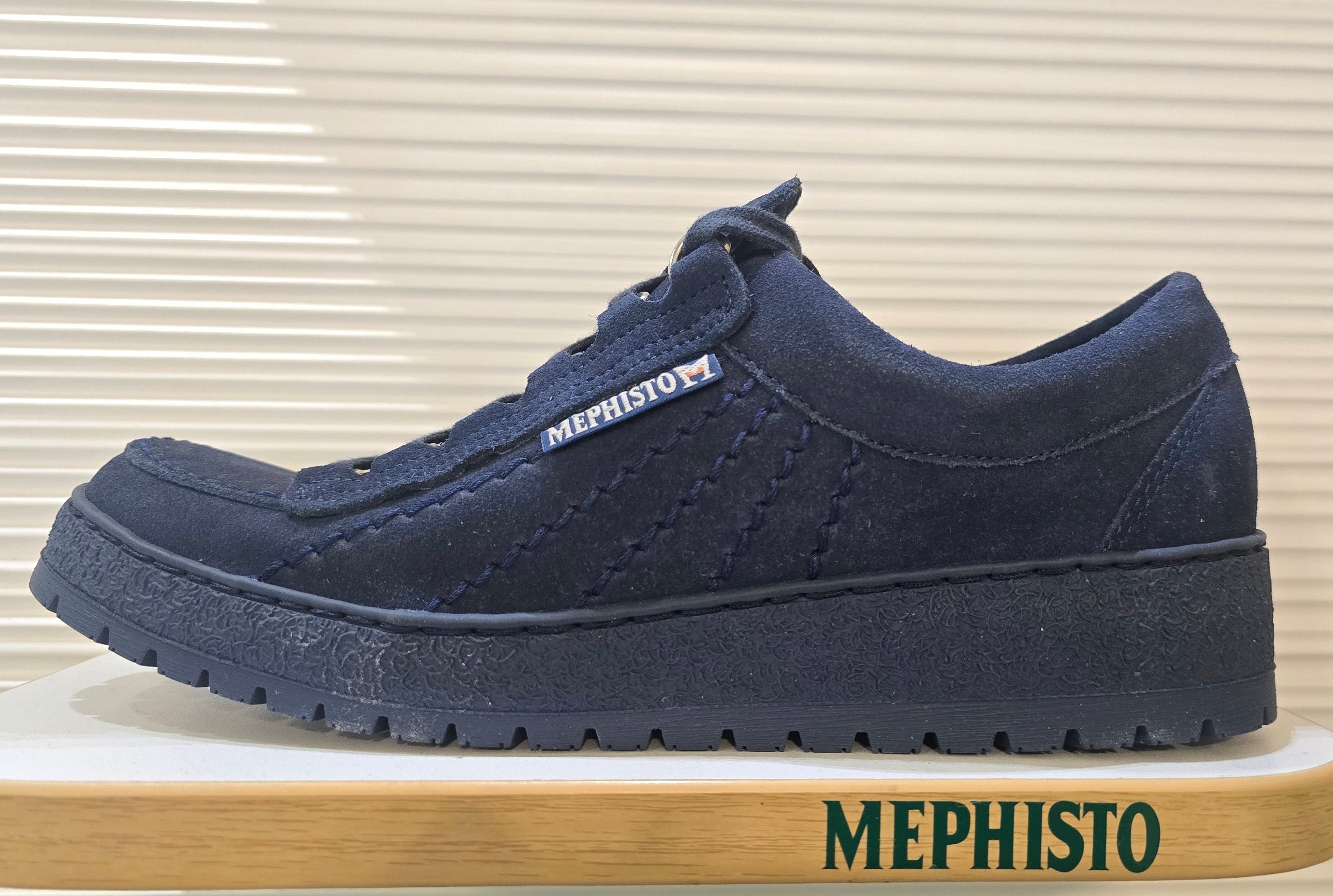Men's Sample #123- MISMATCHED SIZES (Left-8.5, Right-9)