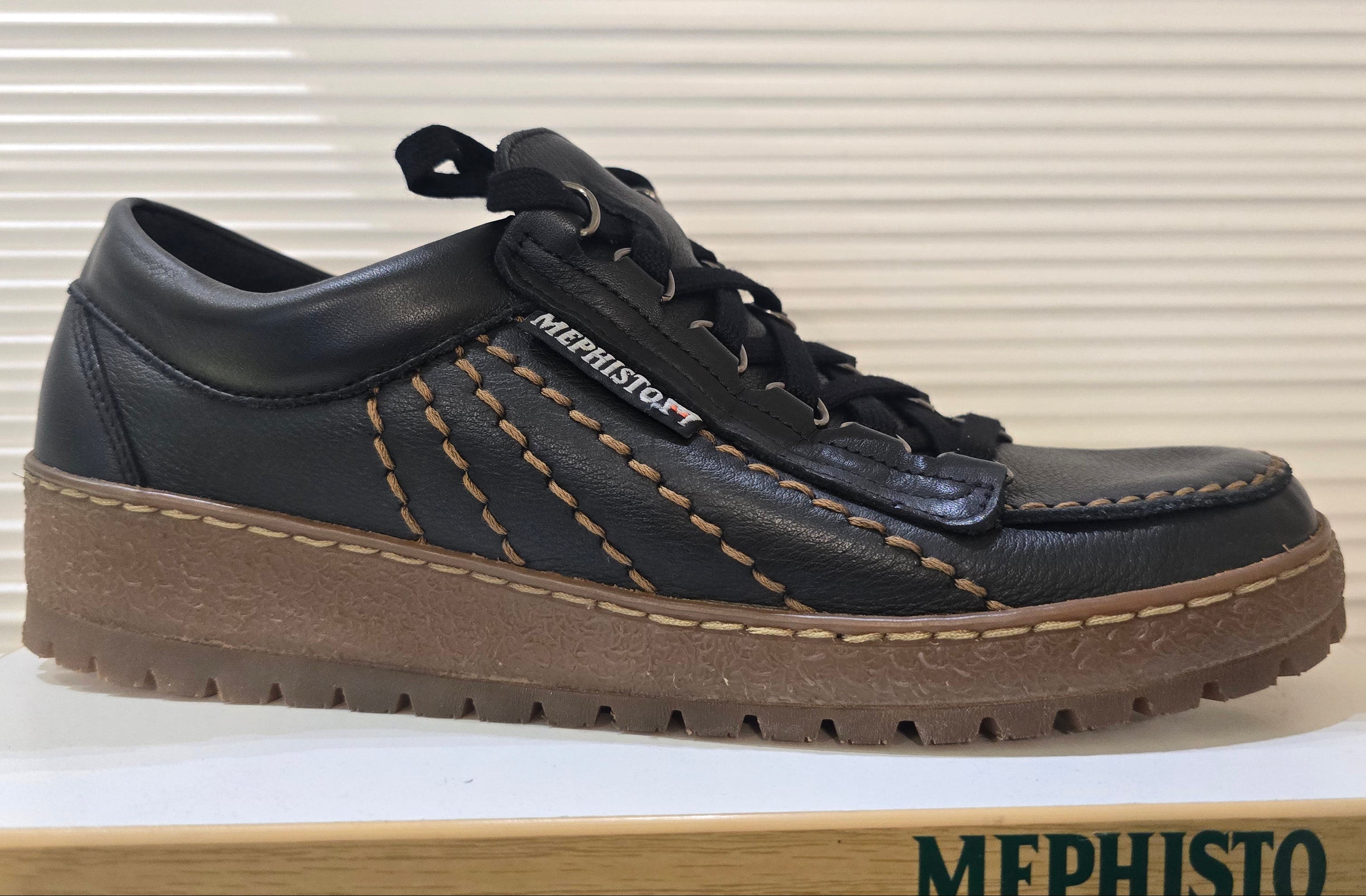 Men's Sample #2125- MISMATCHED SIZES (Left-8.5, Right-8)