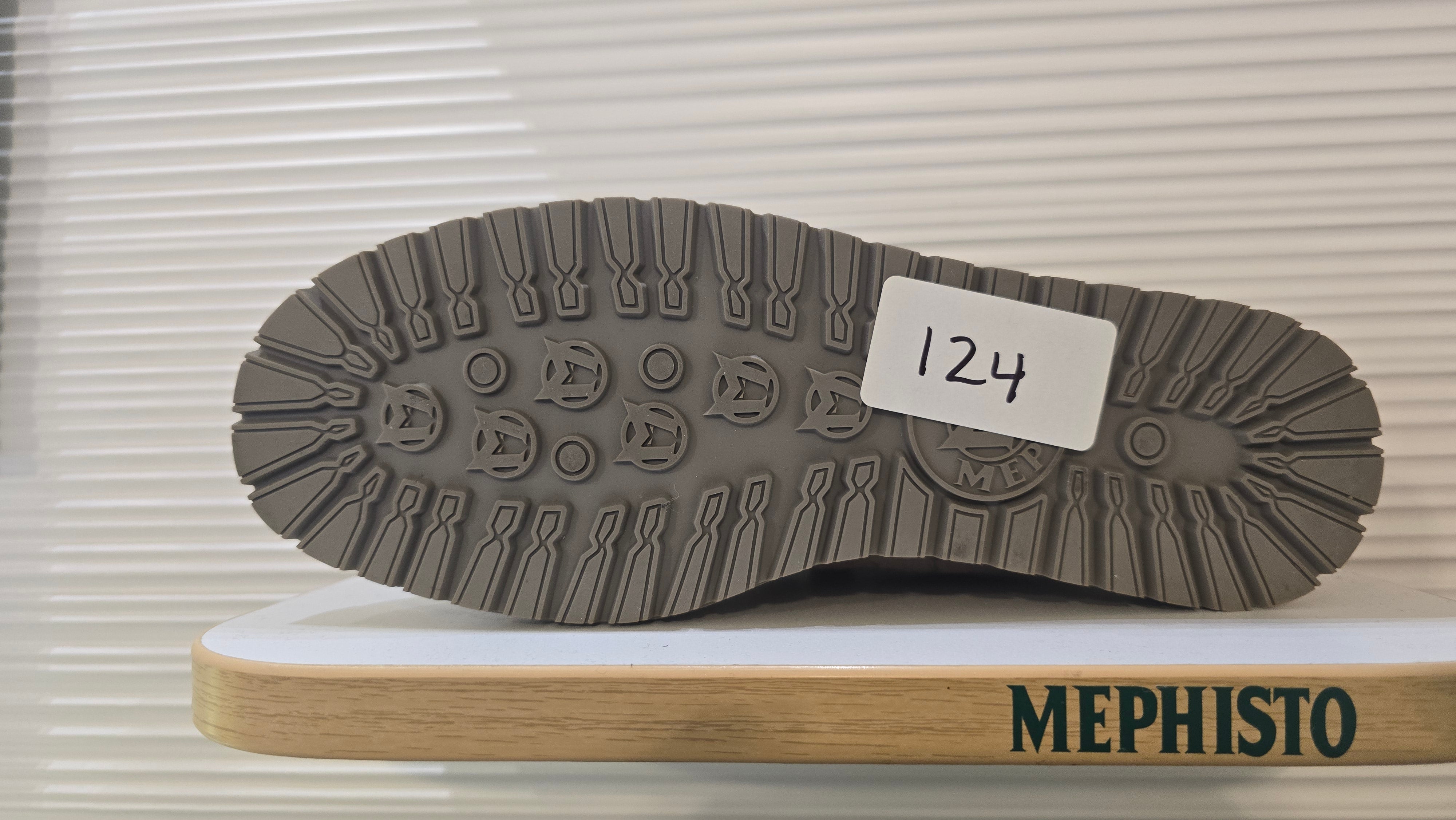 Men's Sample #124 - MISMATCHED SIZES (L-8, R-8.5)