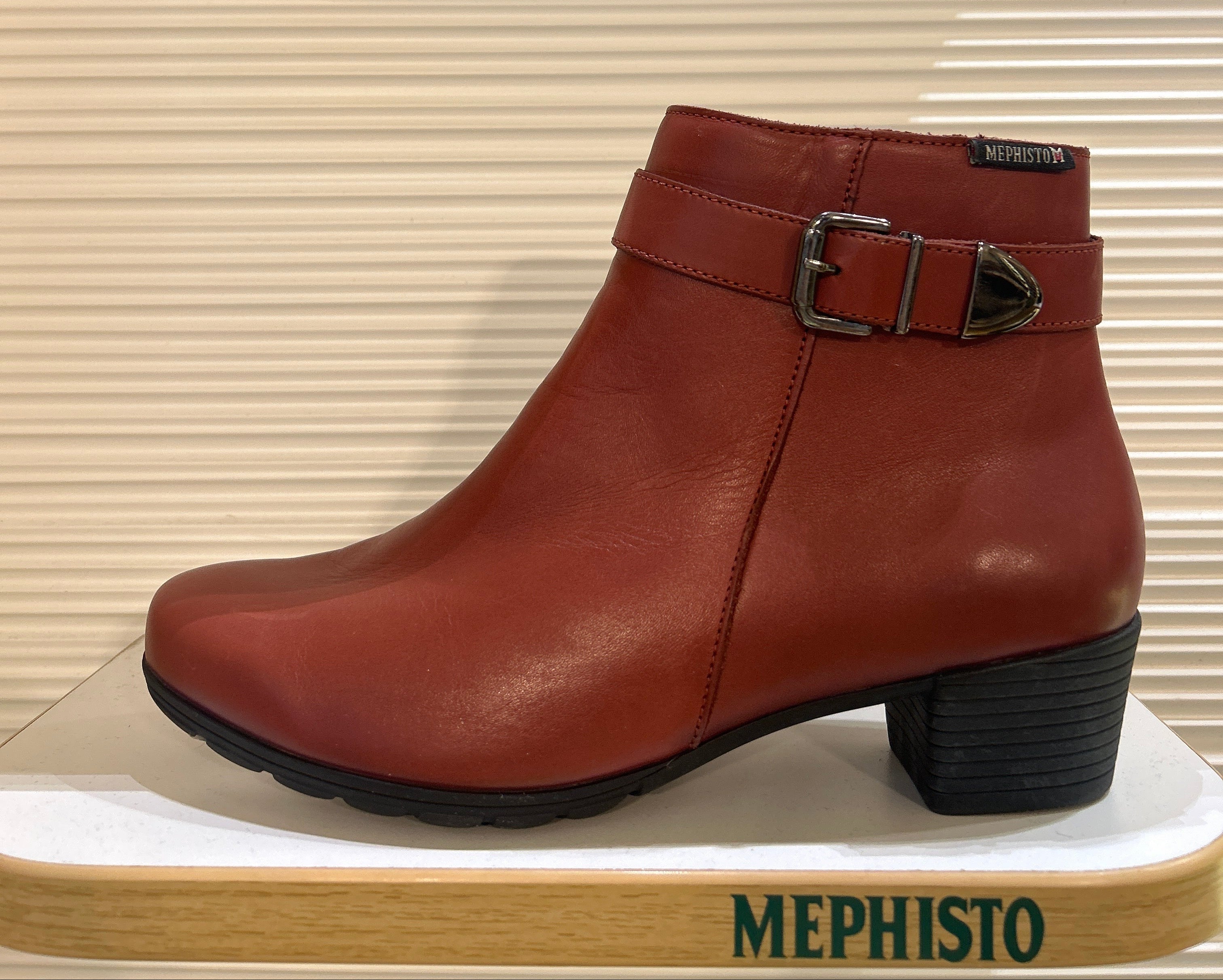 Women’s Sample Boot #198