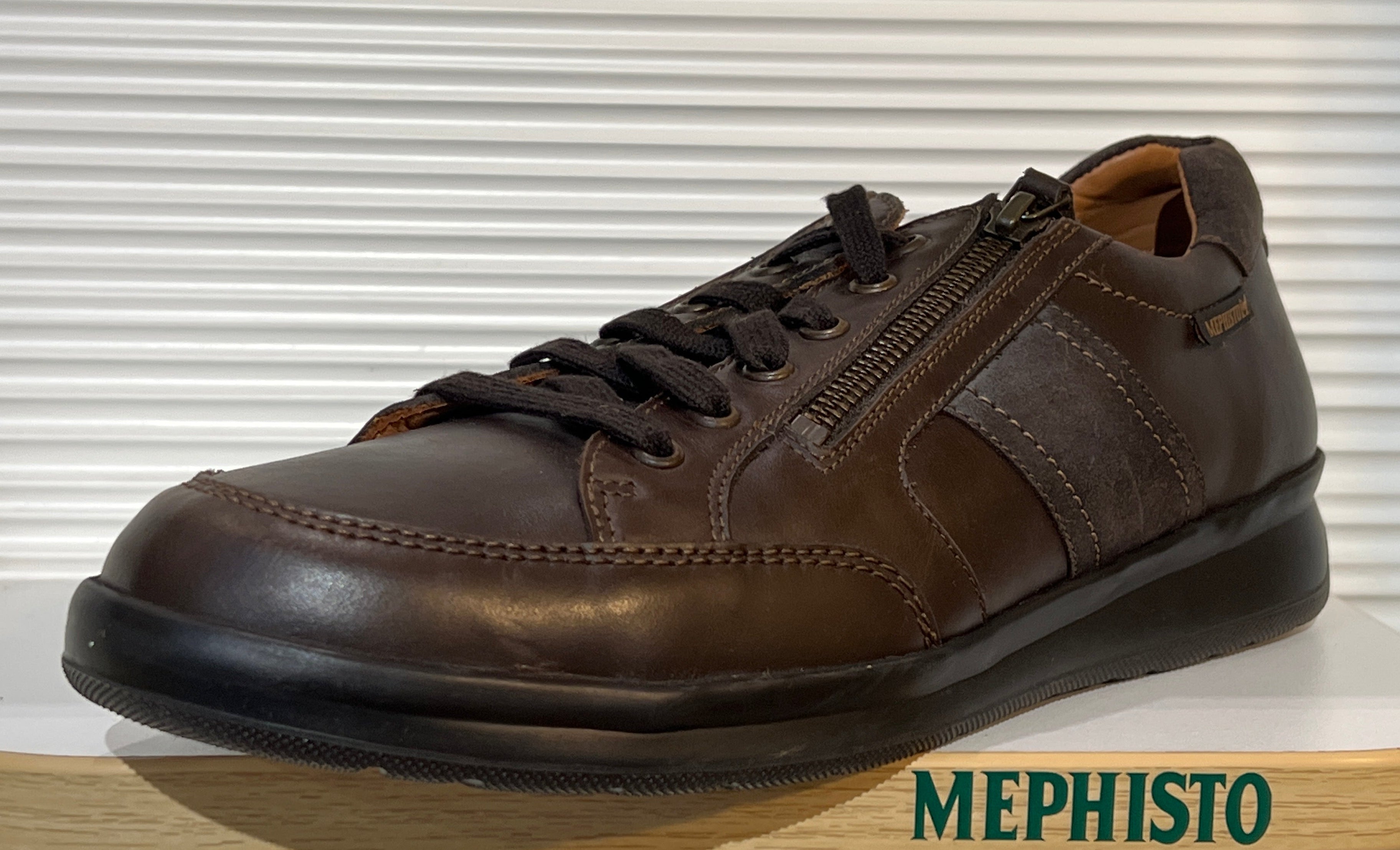 Men's Sample 2601 Size 8.5 Wide