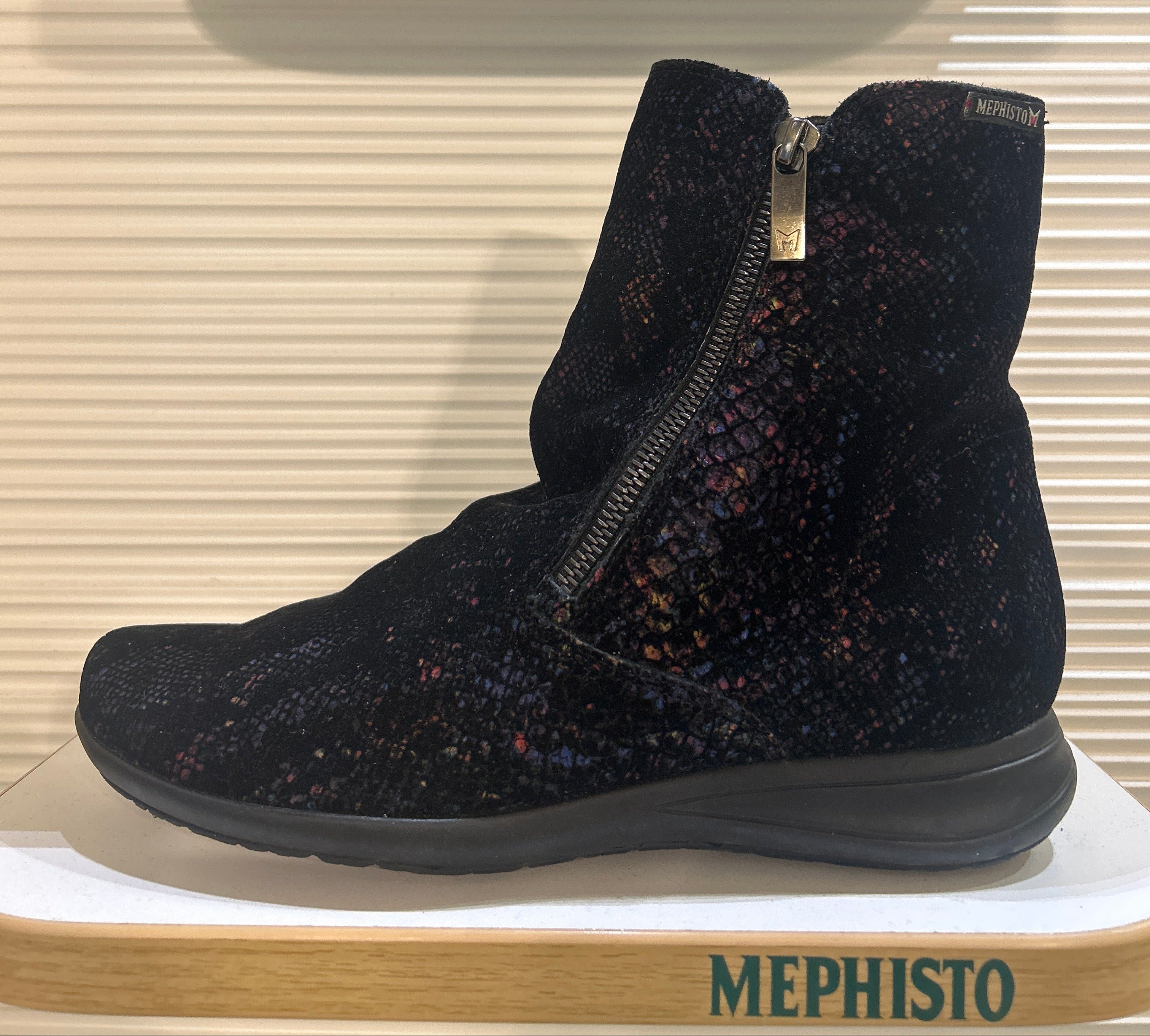 Women’s Sample Boot #167