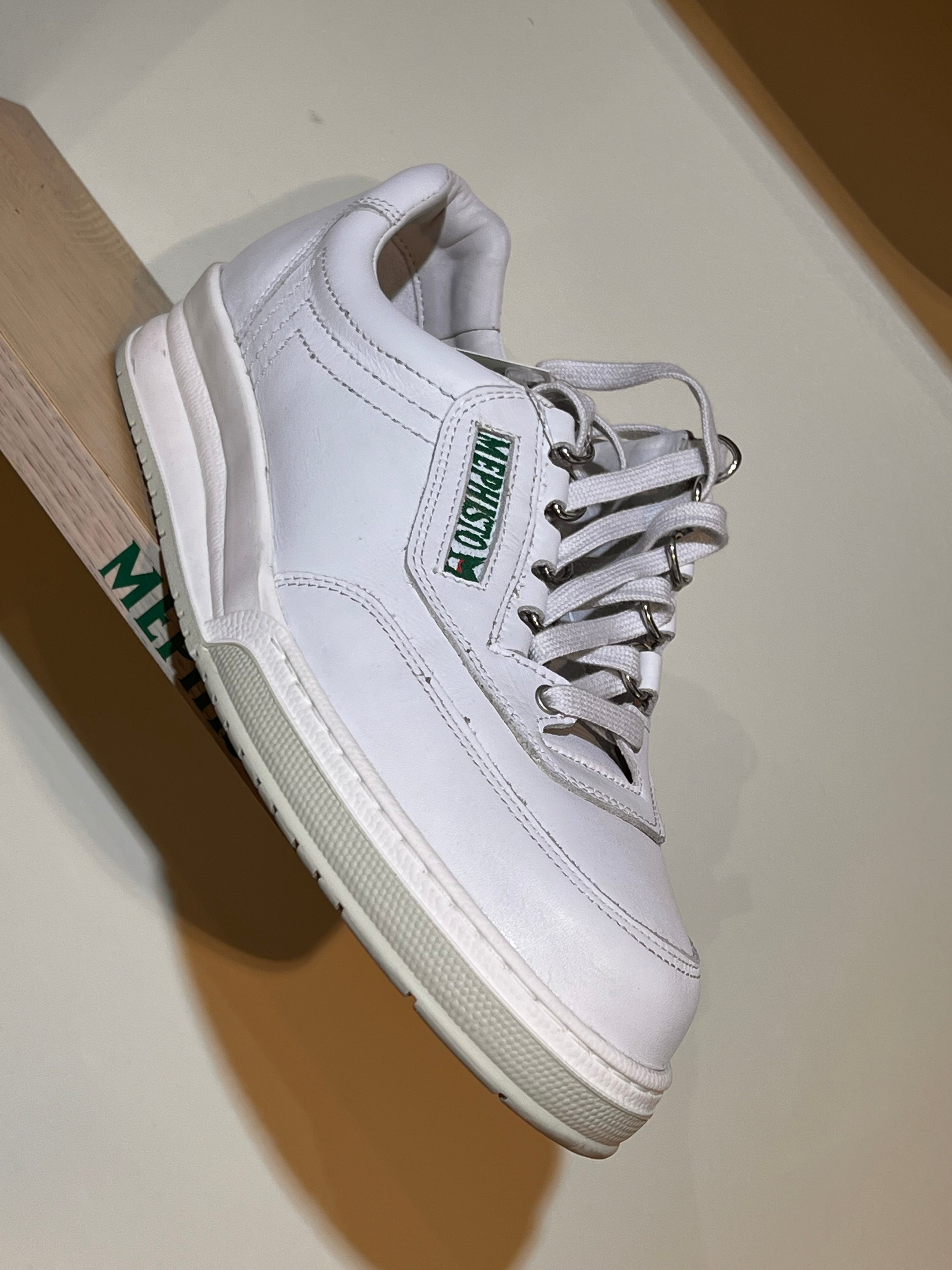 Men's Sample Second Match - White Discolored Outsole