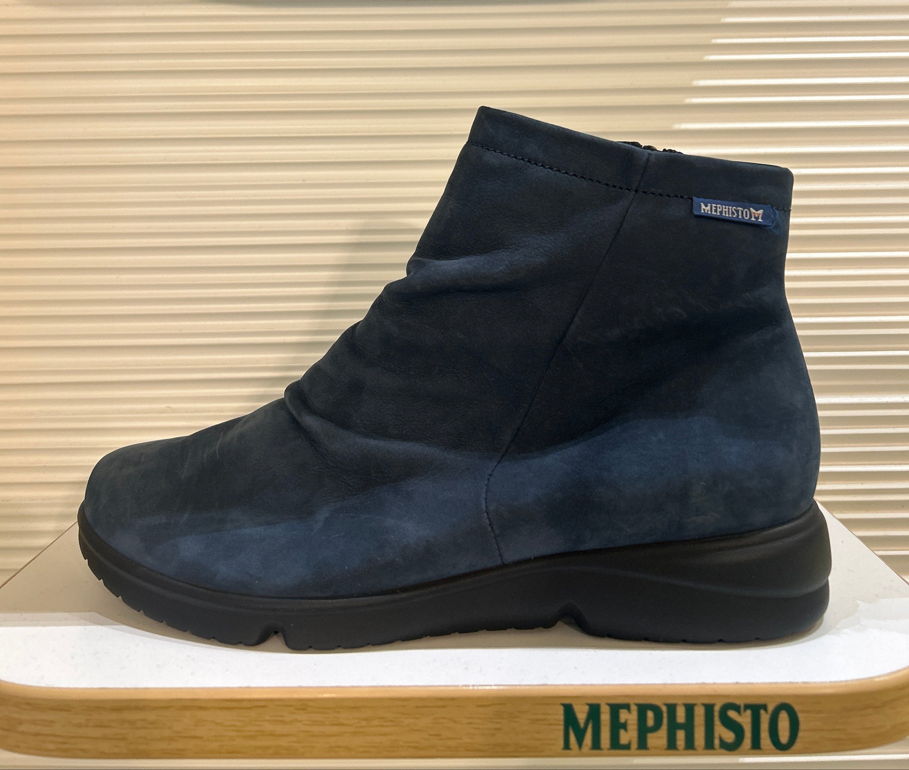 Women’s Sample Boot #209