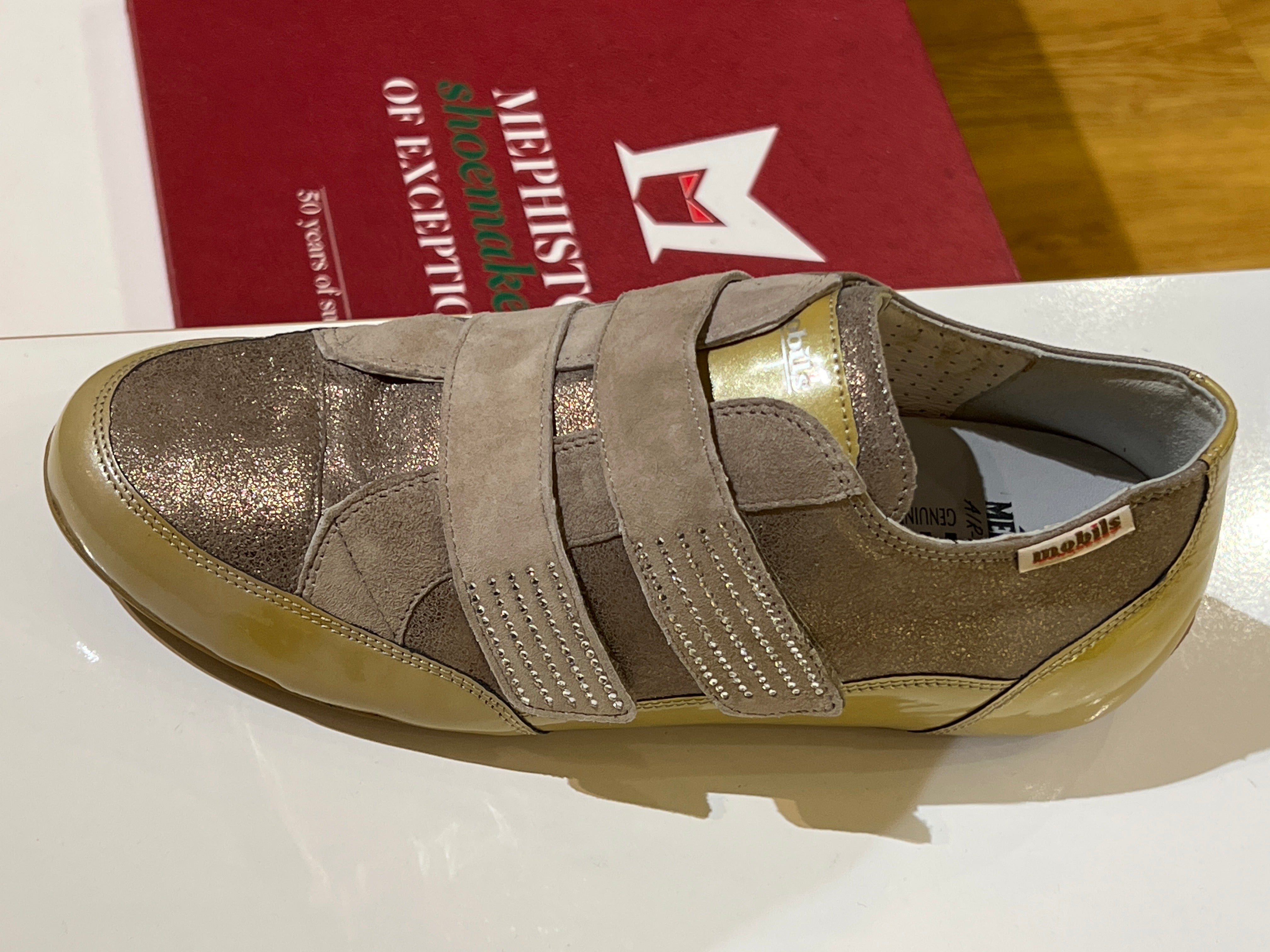 Women’s Sample # 3318