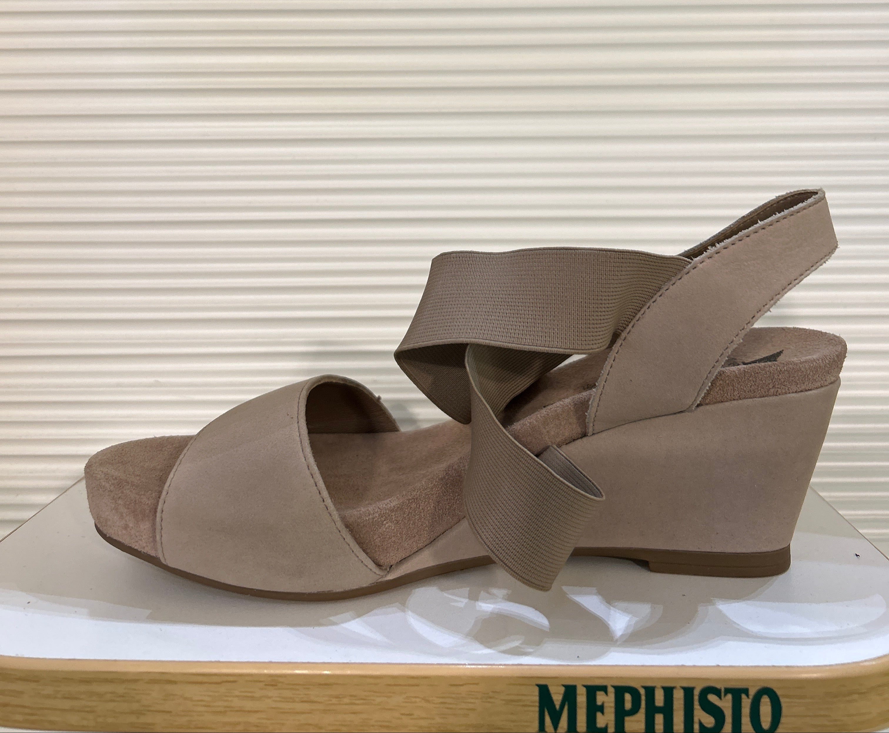 Barbara - Warm Grey 6960