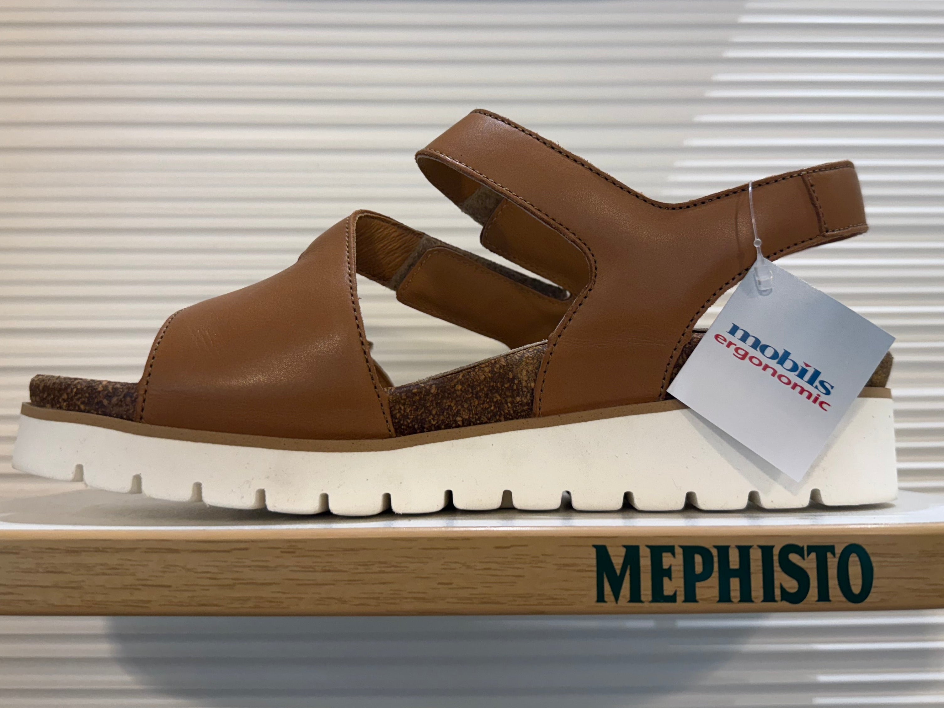 Women's Sample Second Talisia Brandy size 8