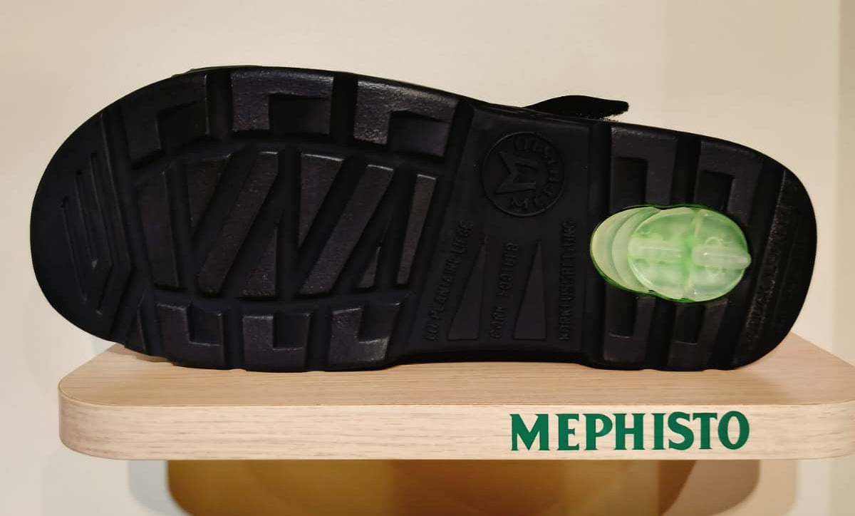 Men’s Sample Second Shark Dark Brown Size 11