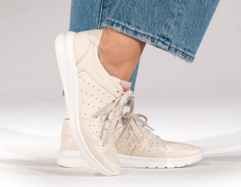 Marilis Perf - Light Sand 9912