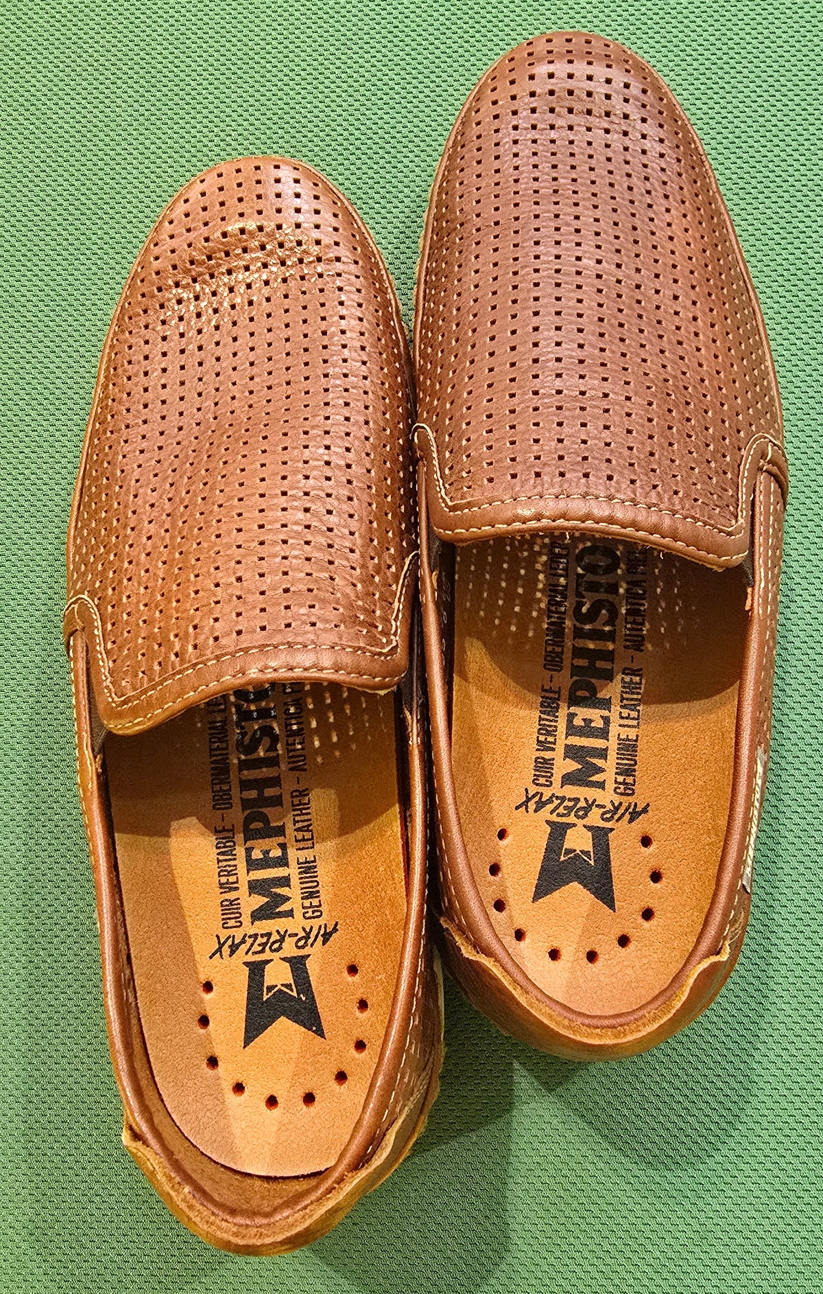 Hadrian Perf - Hazelnut (1335N)