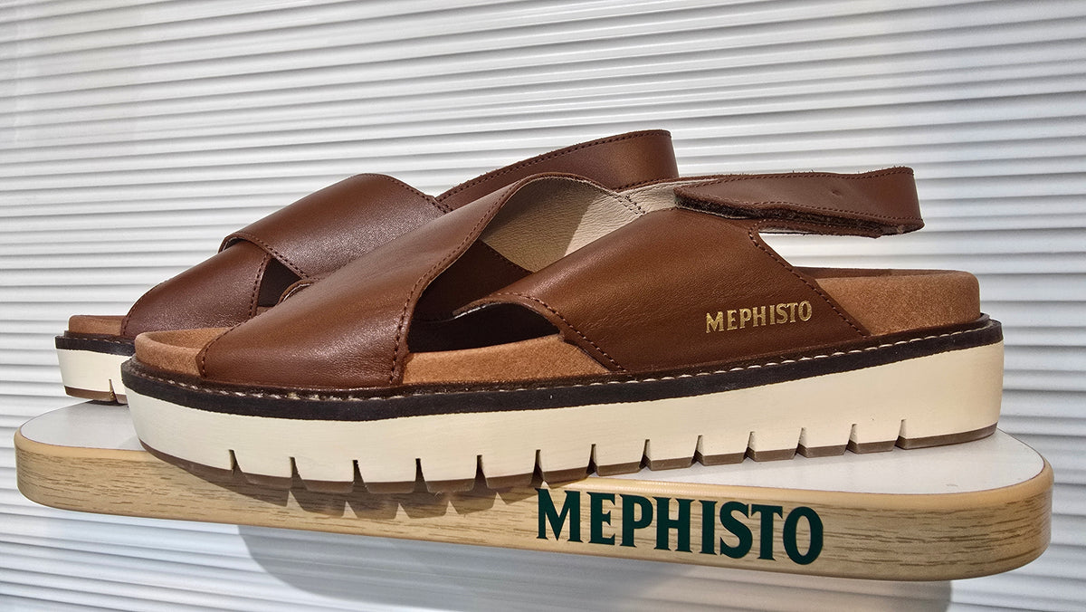 Women's Sample Blanche Brown Leather Finish (1722)