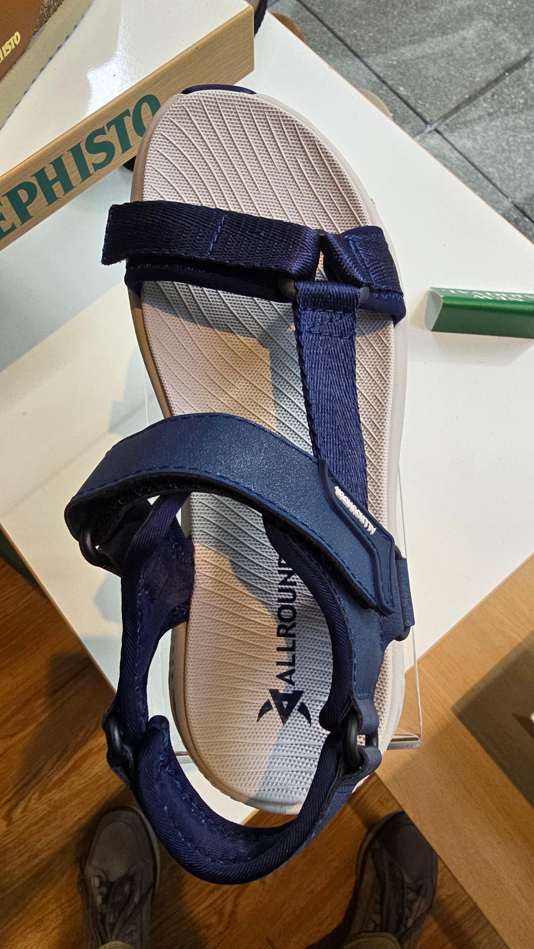 Women's Sample Allrounder 783 Far Away size 7