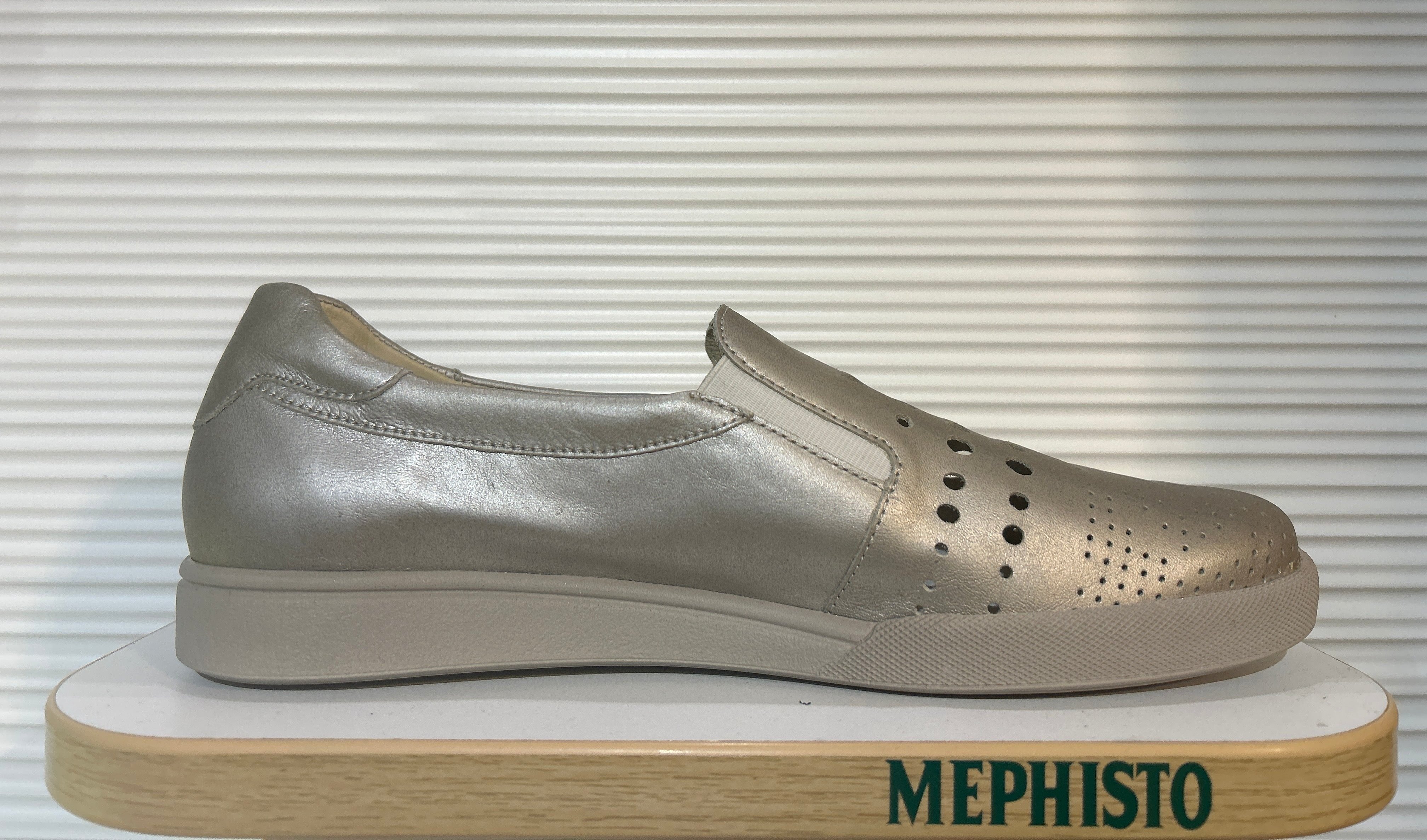 Doroty - Perf Light Taupe 10118N