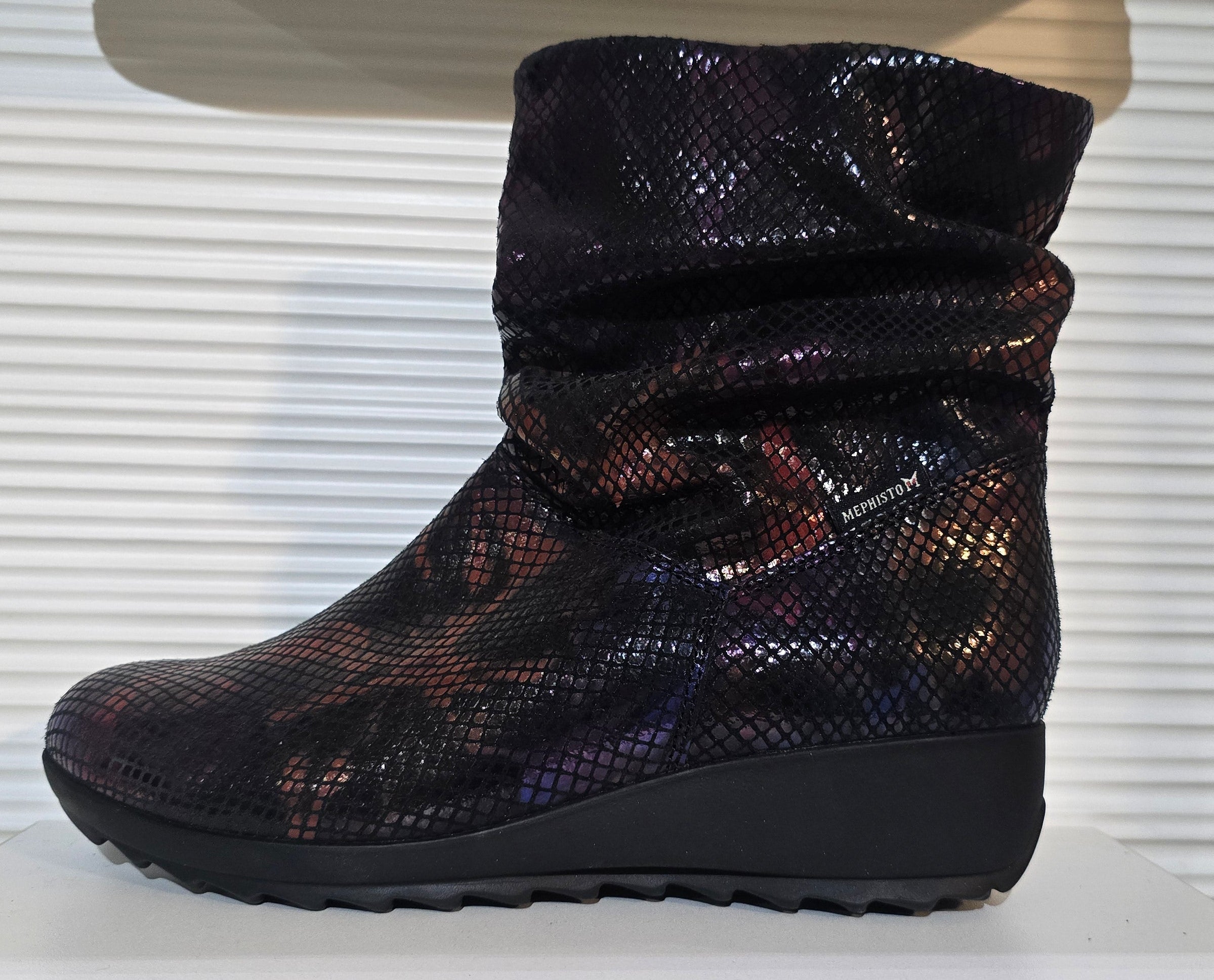 Women’s Sample Boot # 82