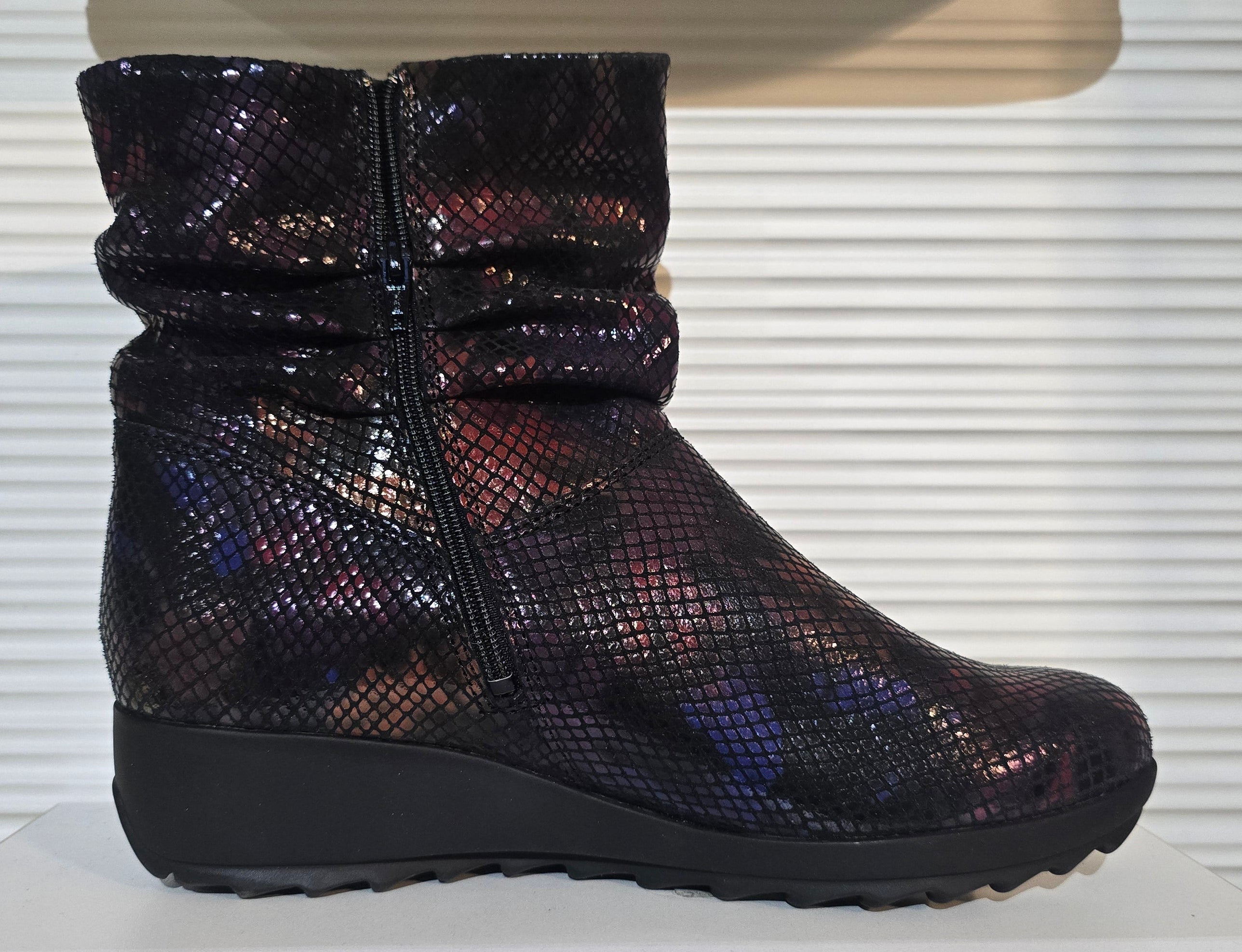 Women’s Sample Boot # 82