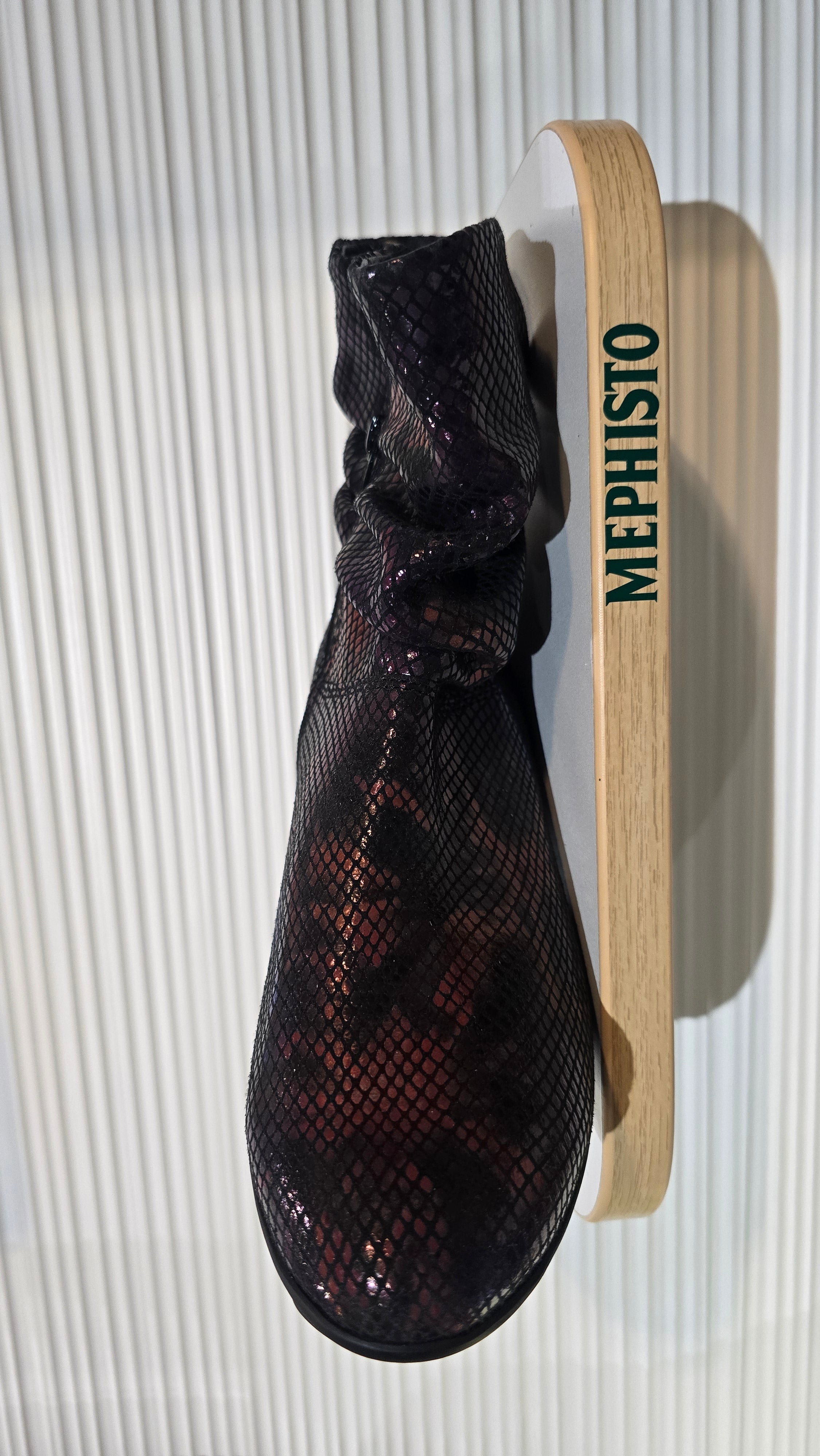 Women’s Sample Boot # 82