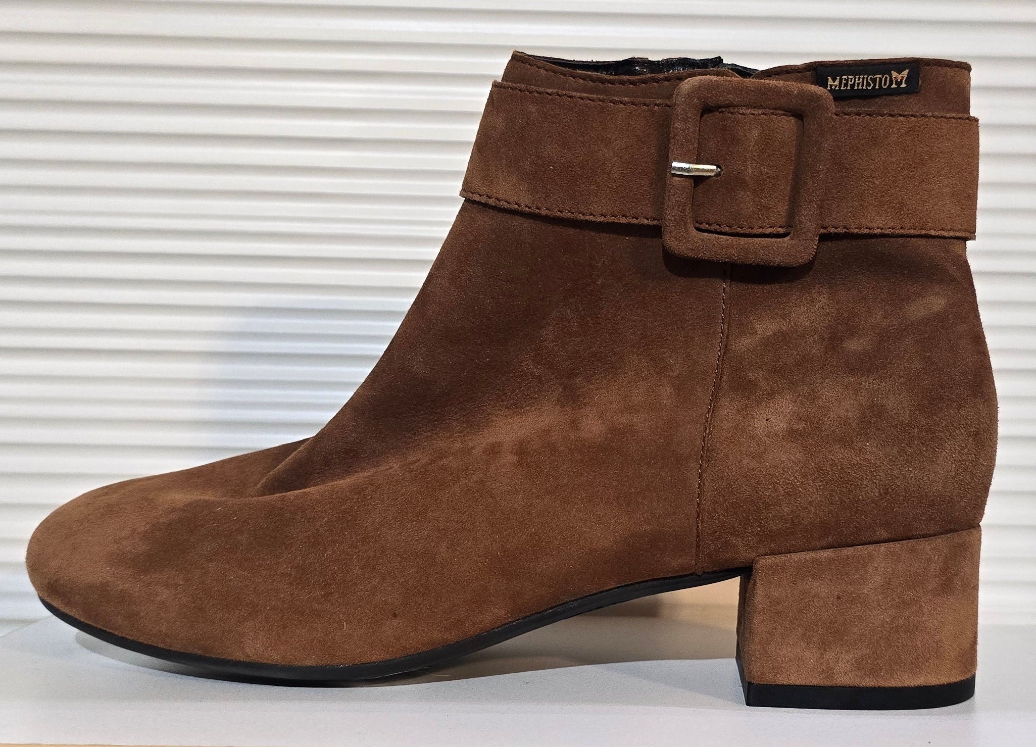 Women’s Sample Boot # 90