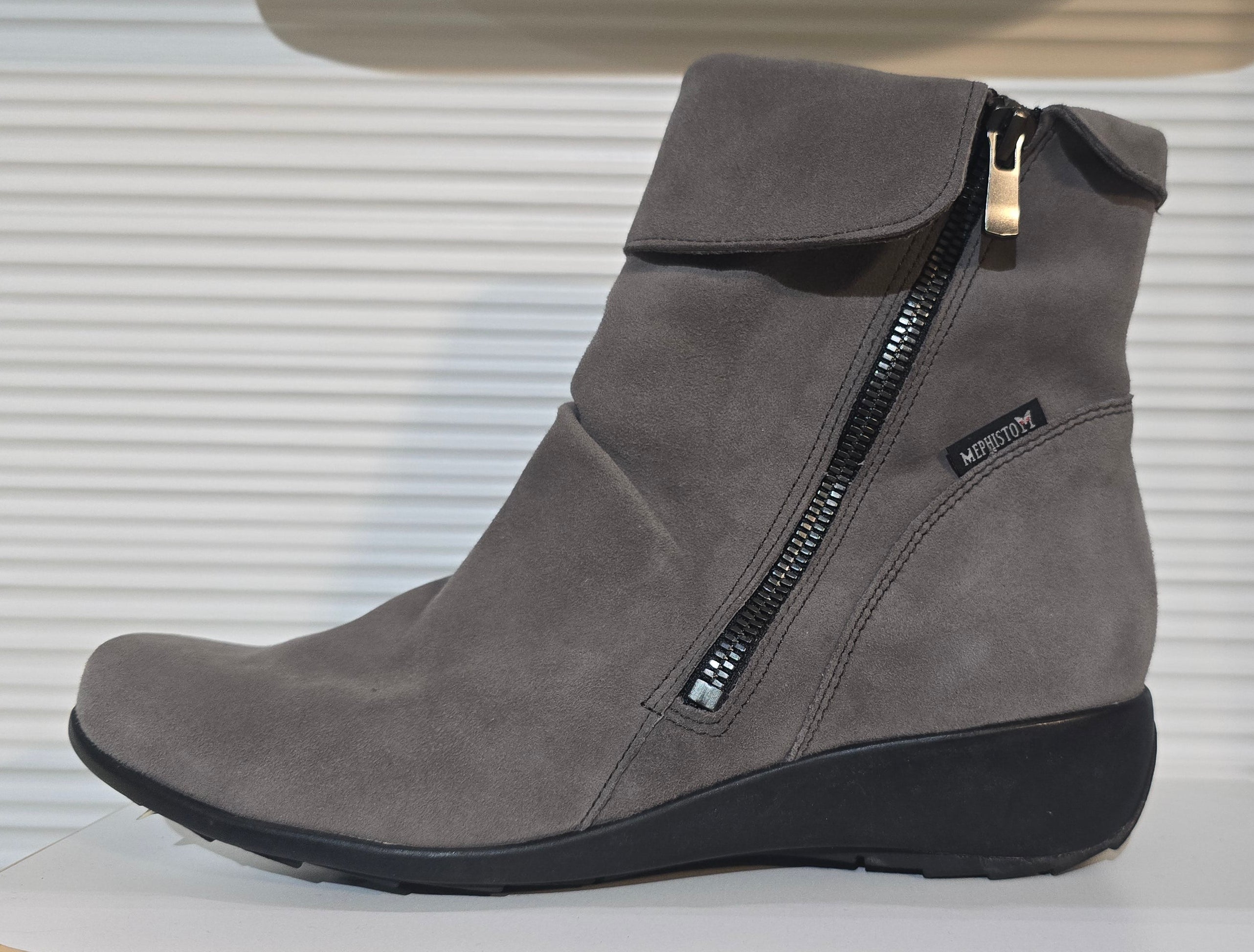 Women’s Sample Boot # 13