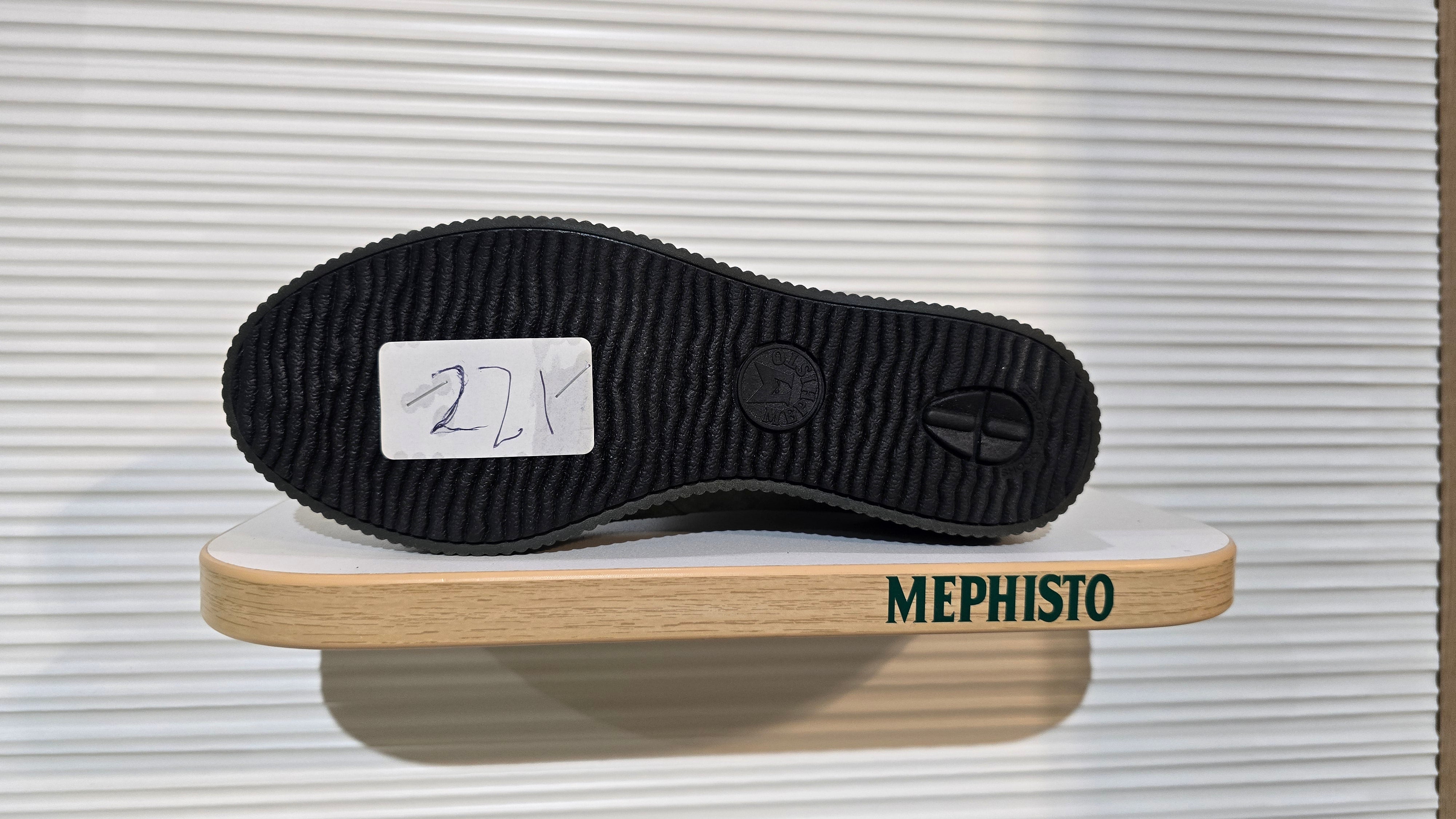 Women’s Sample Boot #221