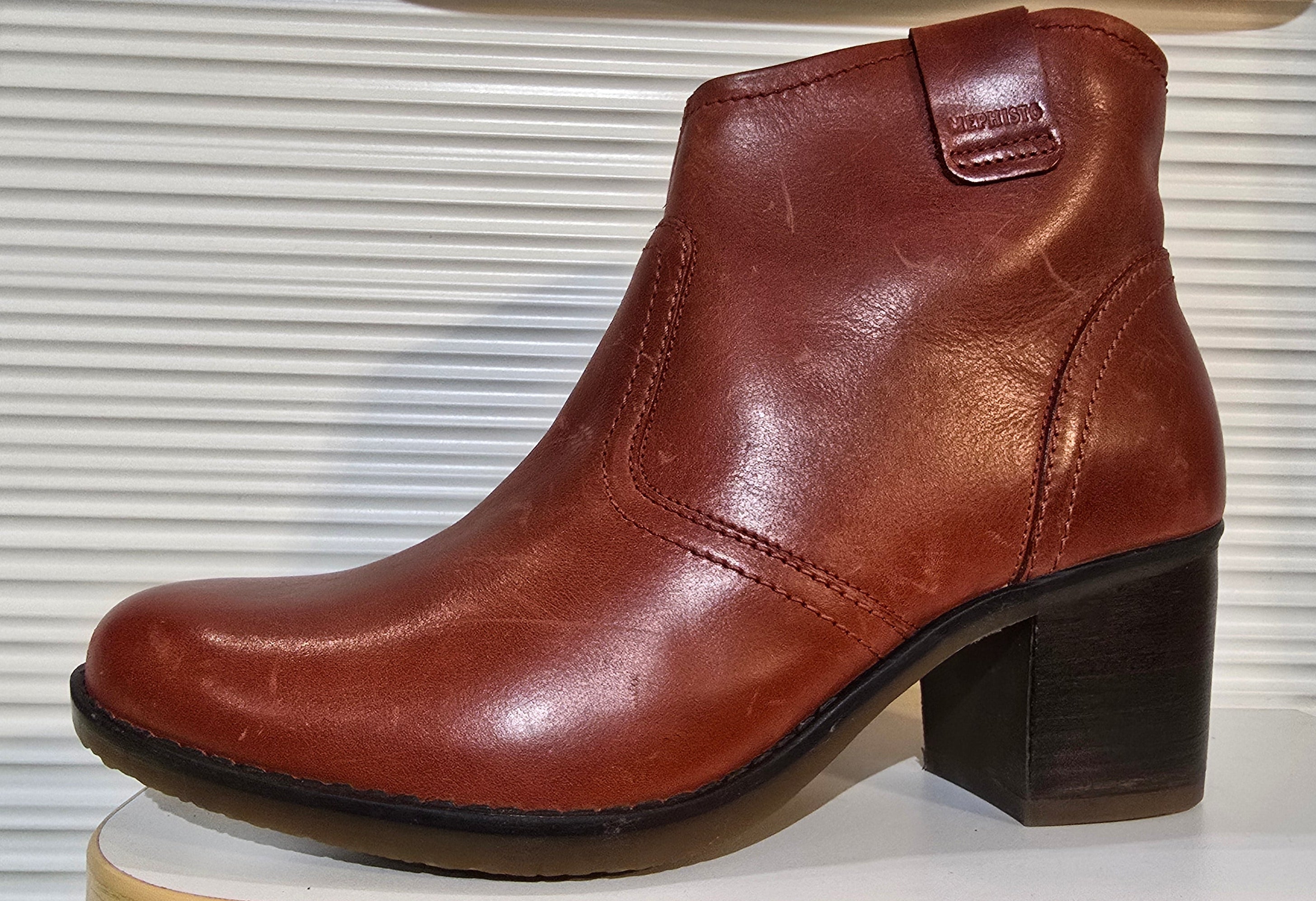 Women’s Sample Boot #201