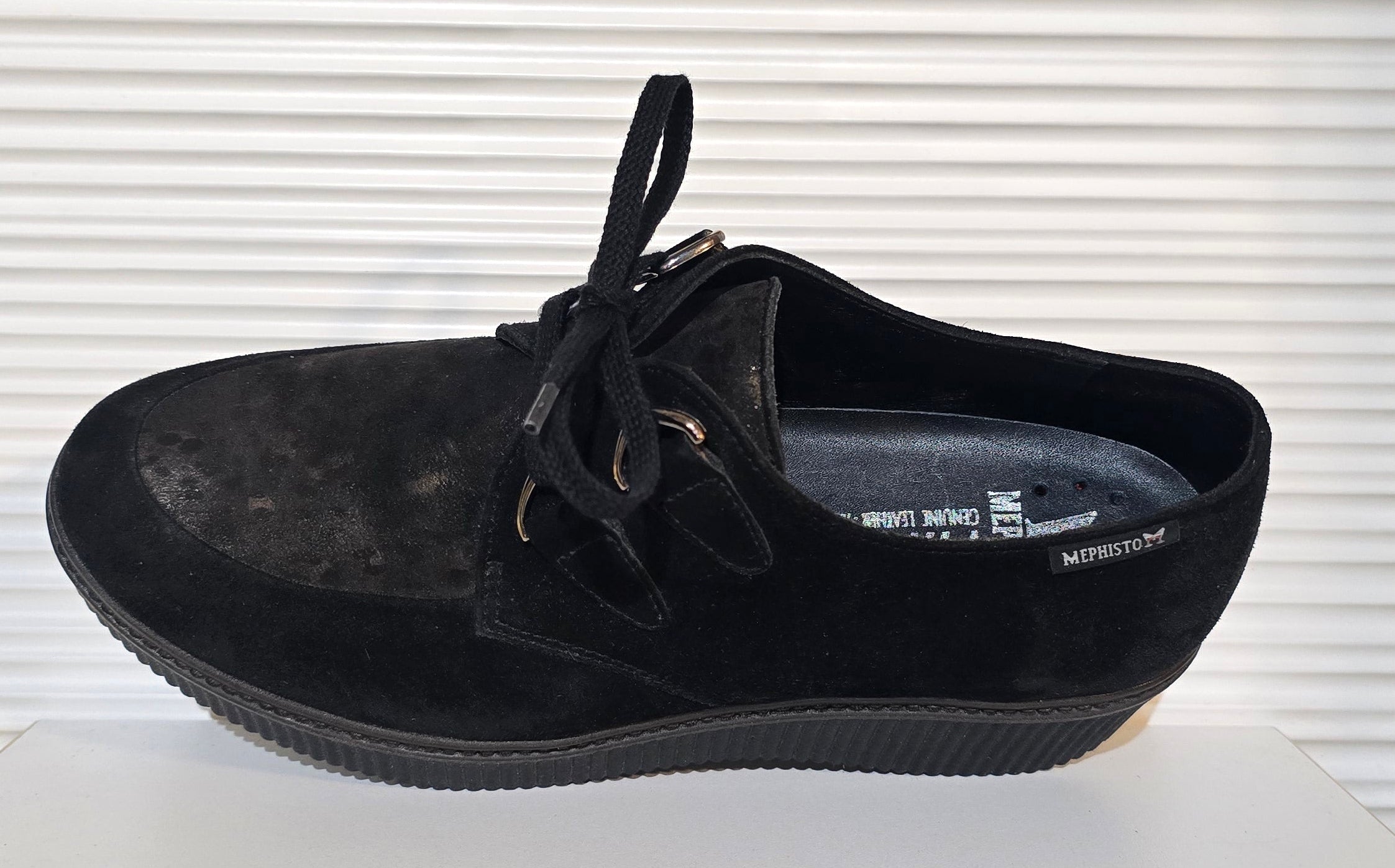 Women’s Sample Shoe #1050