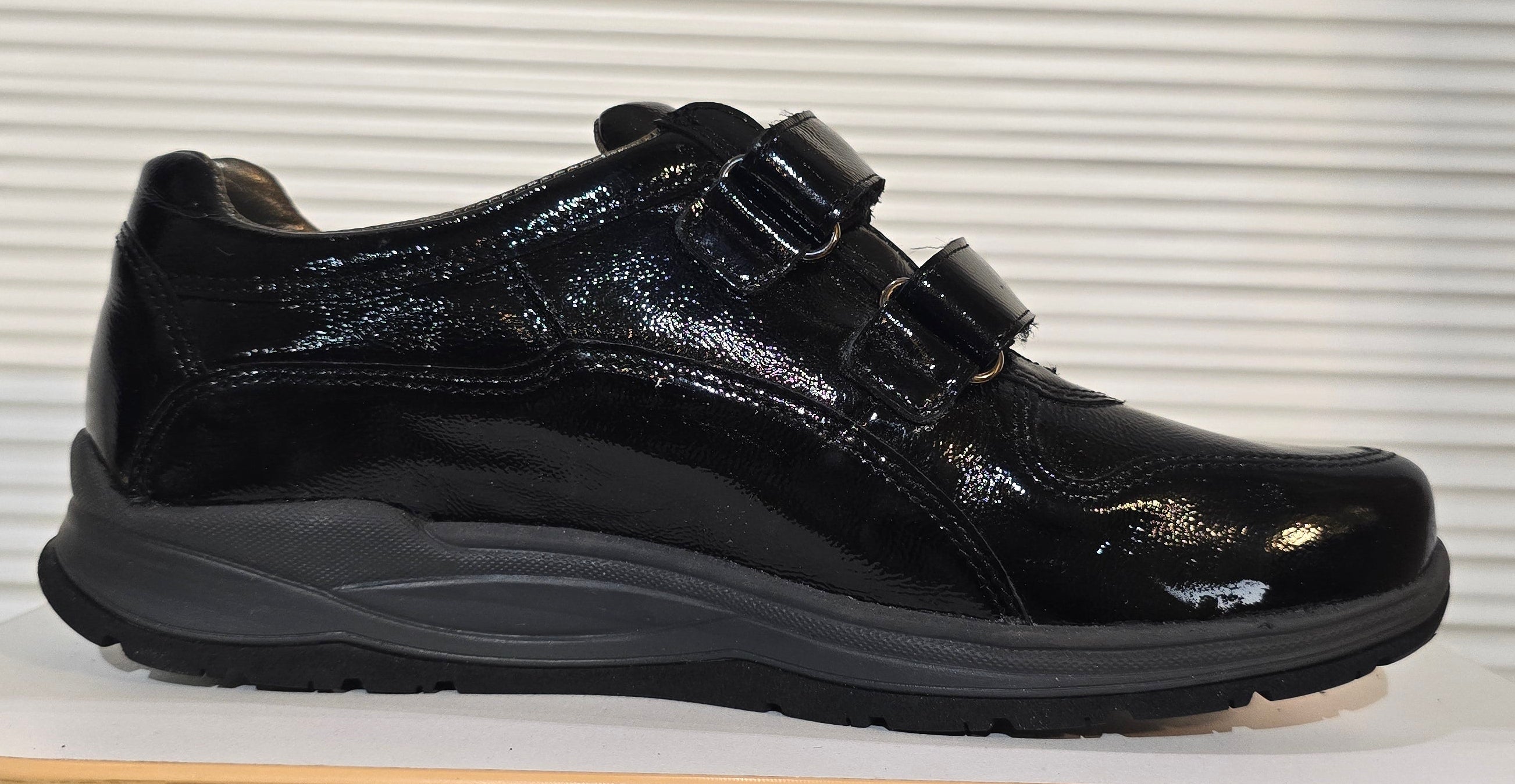 Women’s Sample Shoe #2283