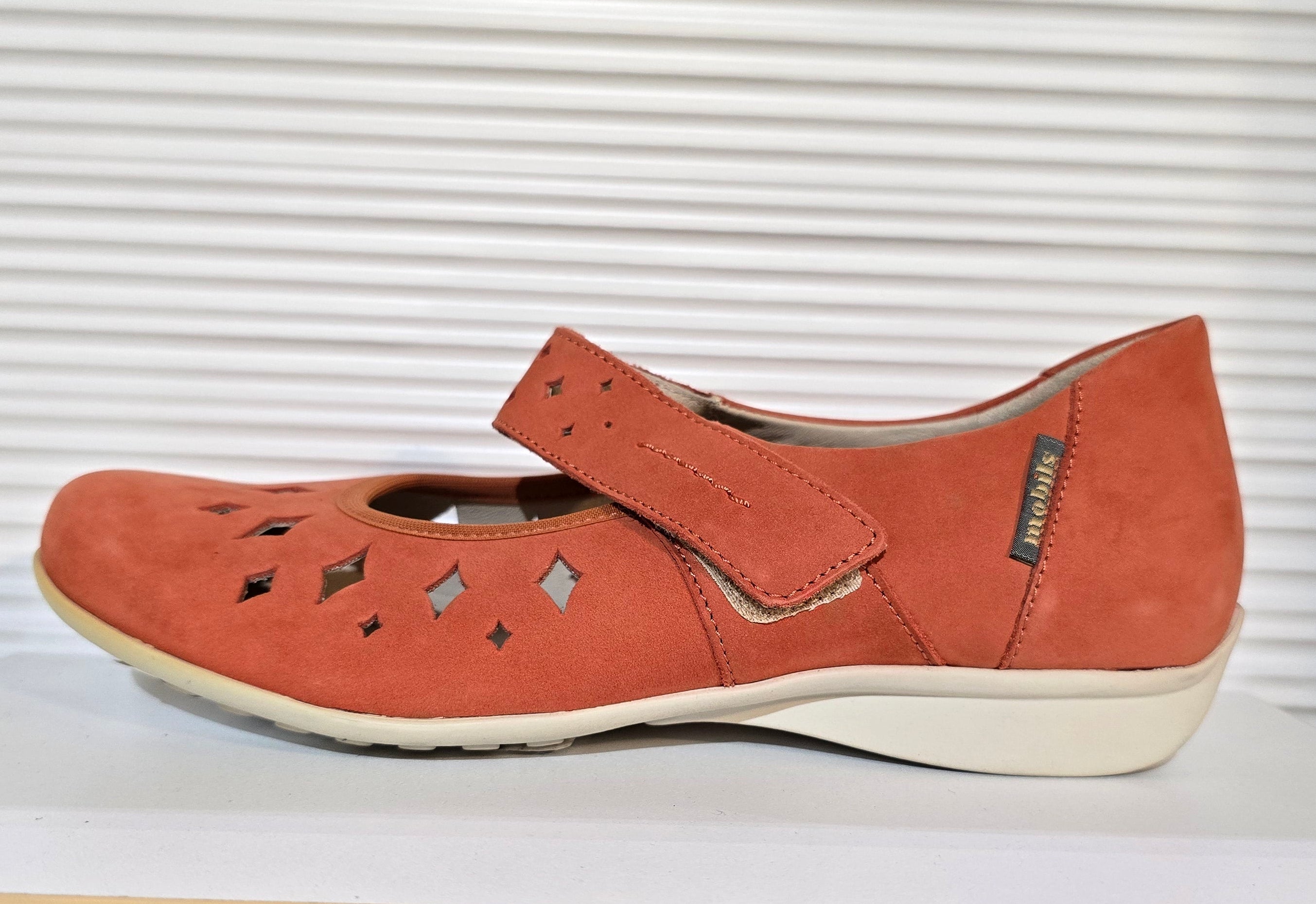 Women’s Sample # 3378