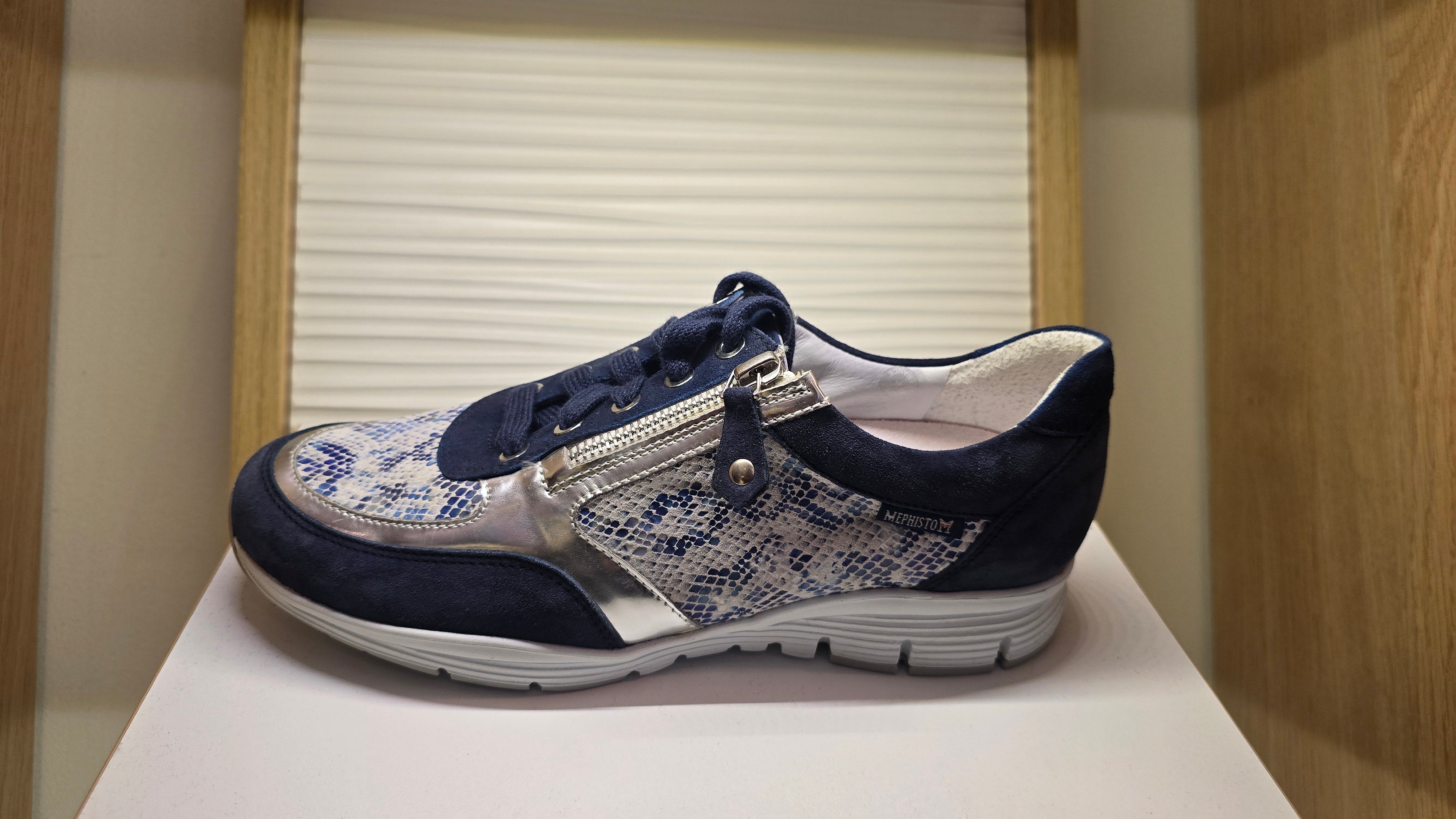 Women's Sample #1209- MISMATCHED SIZES (Left-7.5, Right-7)