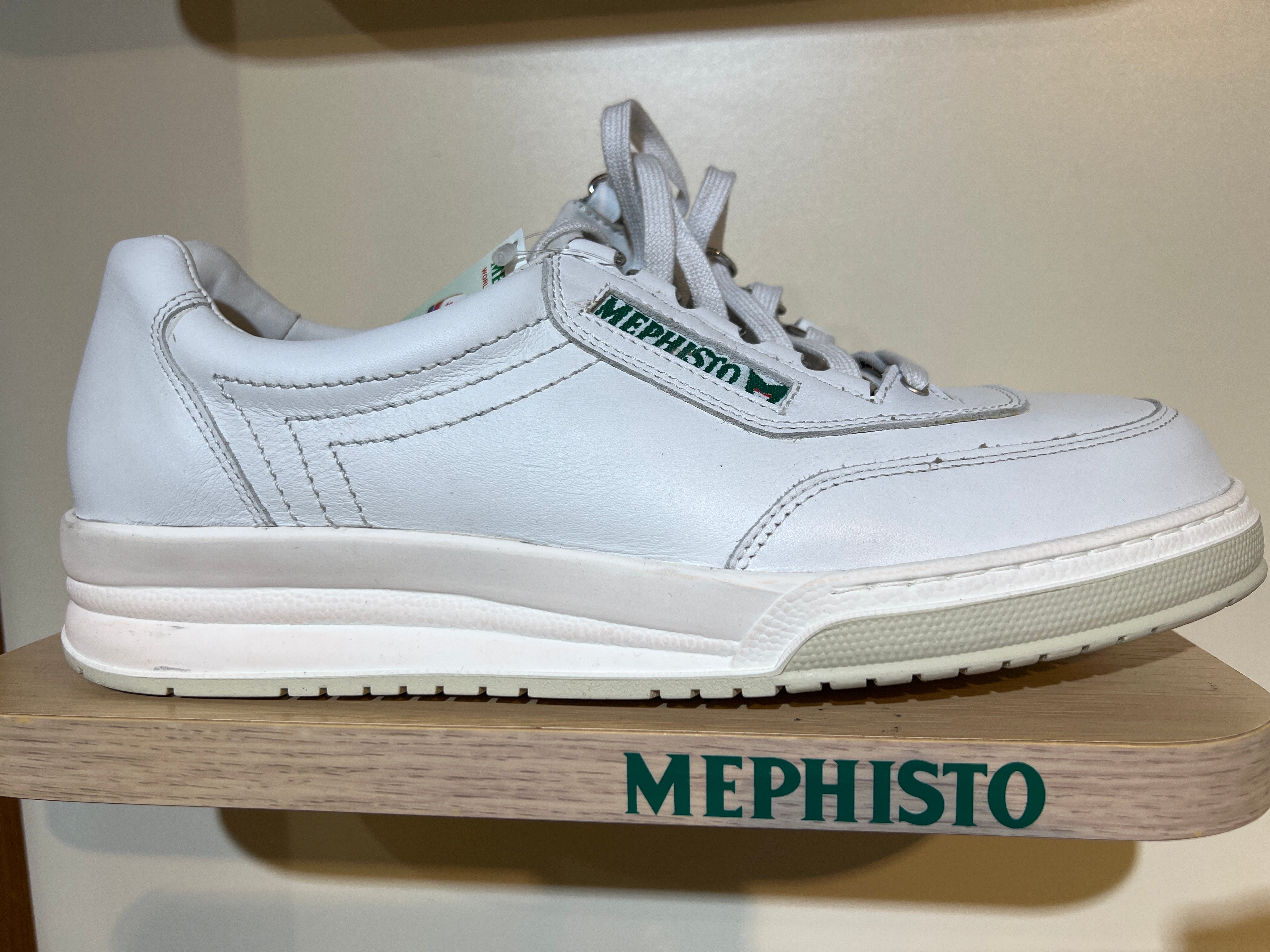 Men's Sample Second Match - White Discolored Outsole