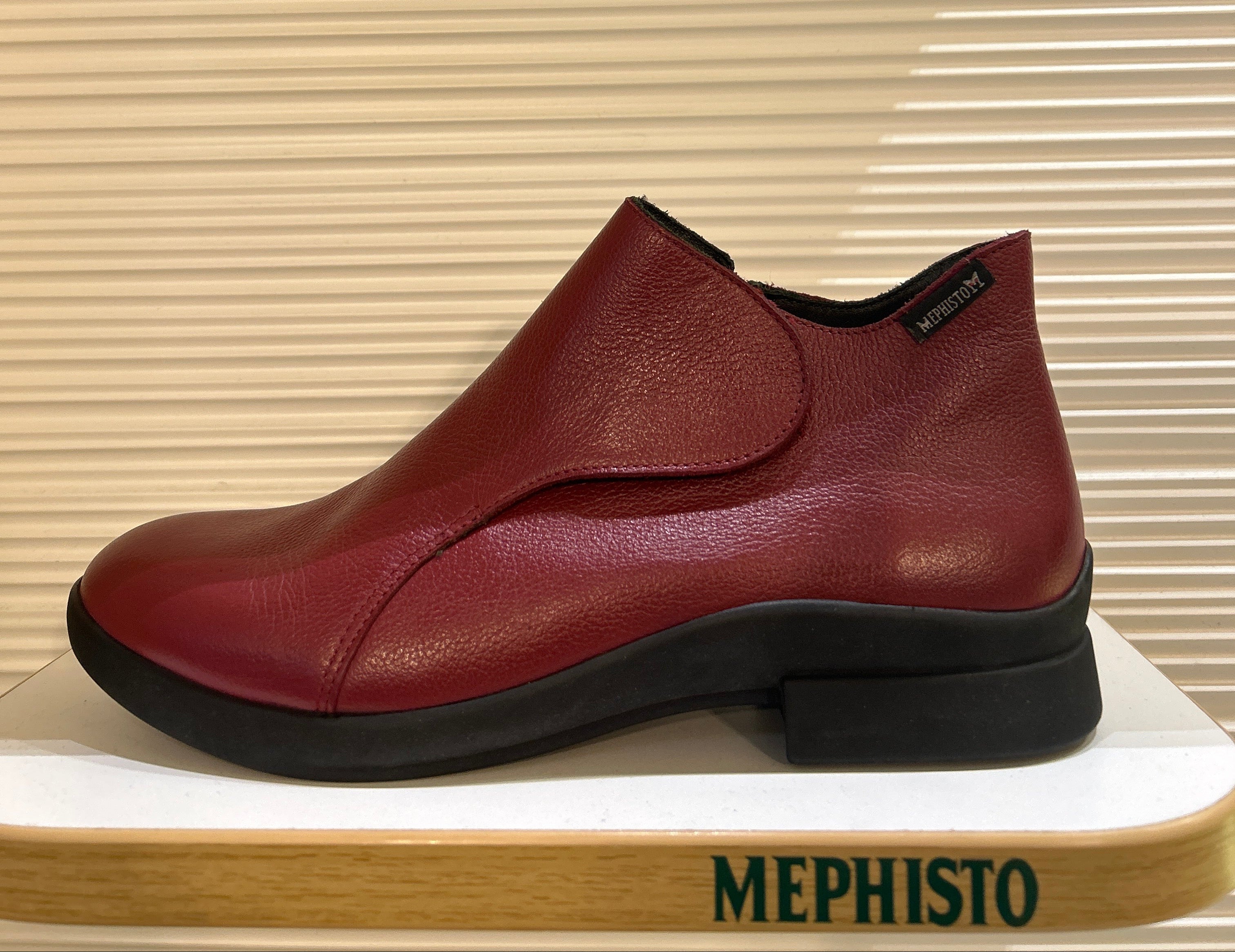 Women’s Sample #235