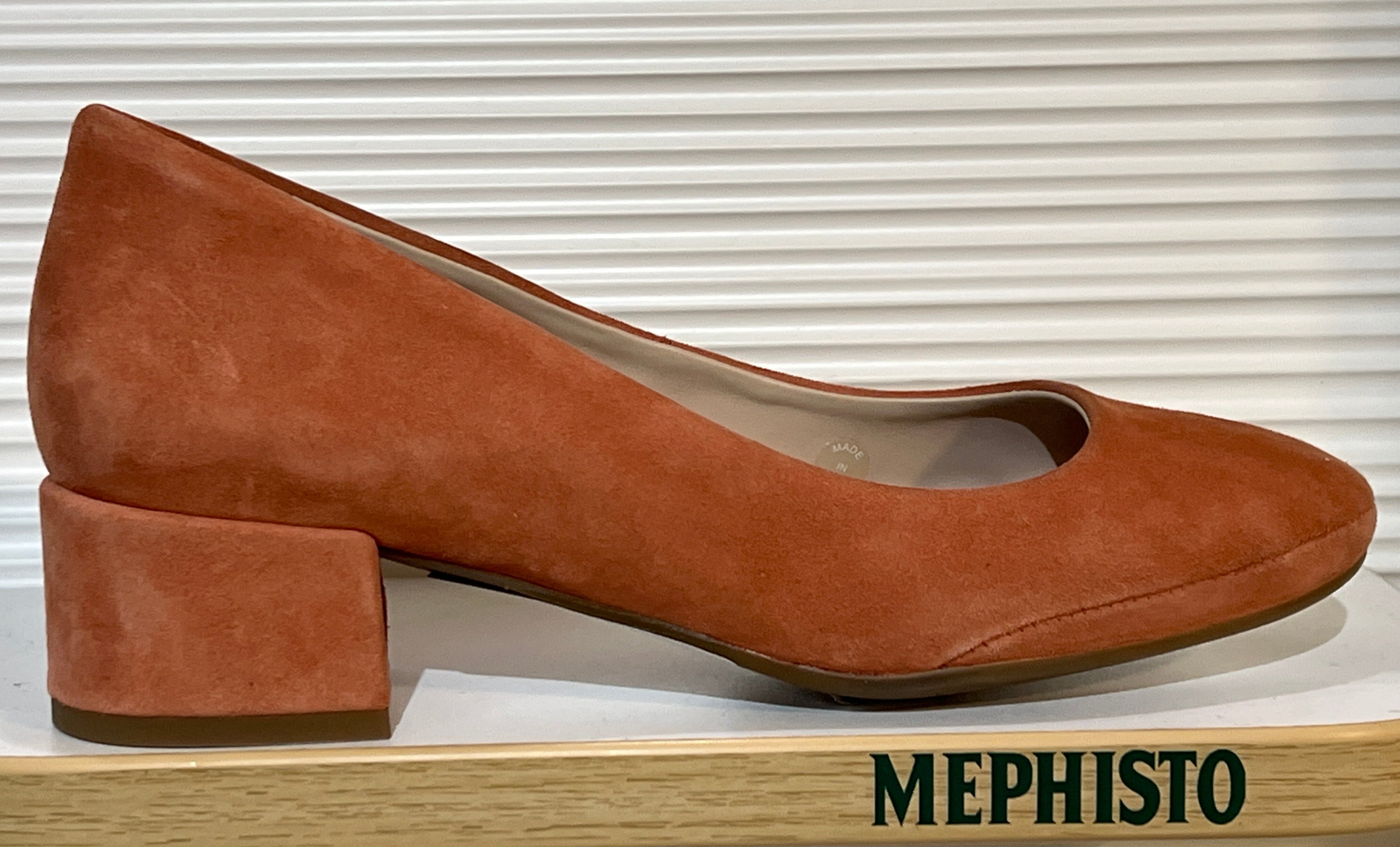 Women’s Sample Pump # 969