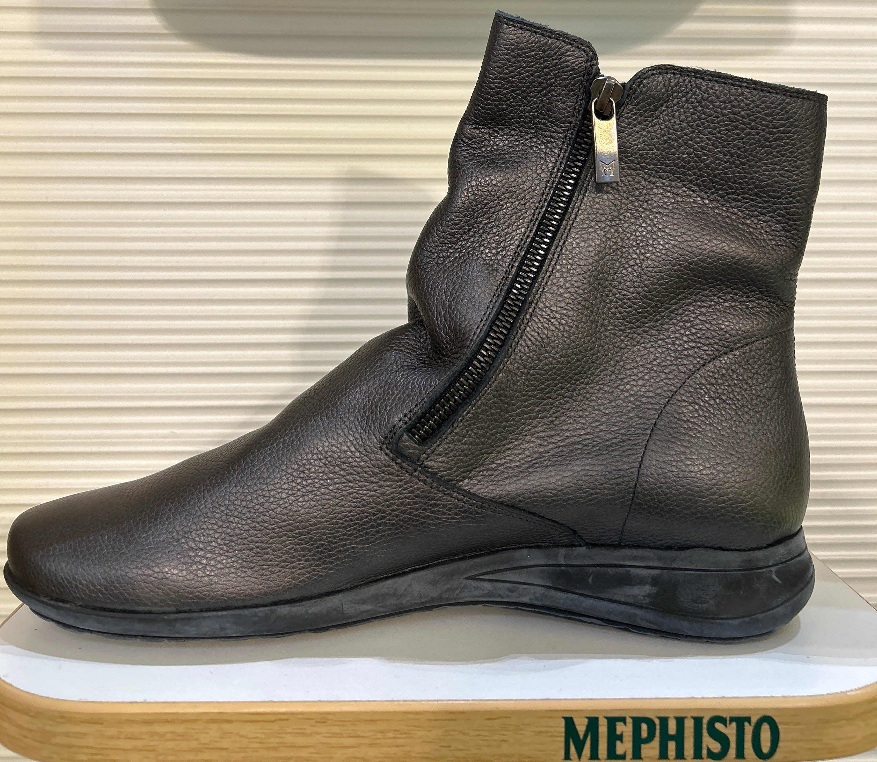 Nessia - Graphite 9959