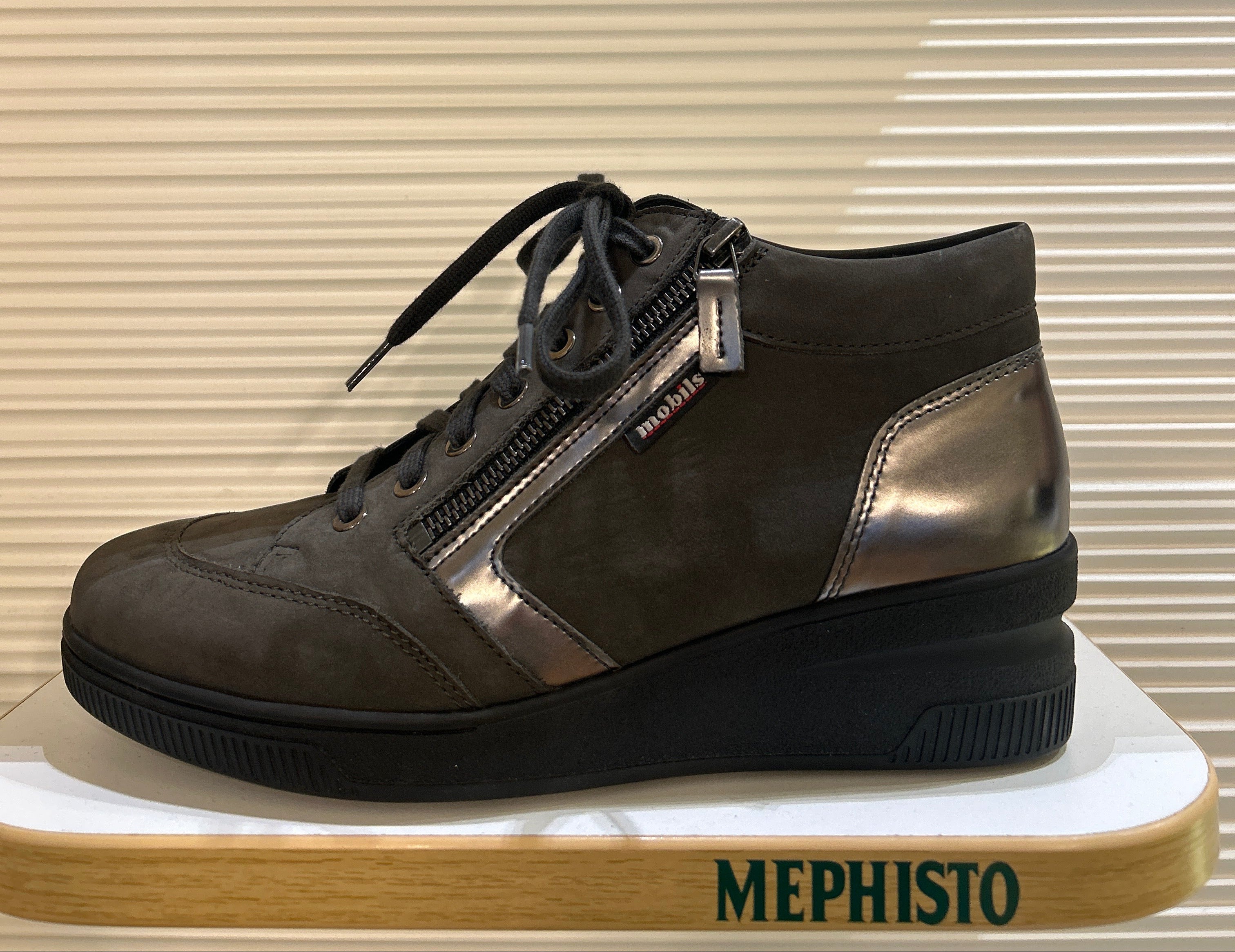 Women’s Sample # 32