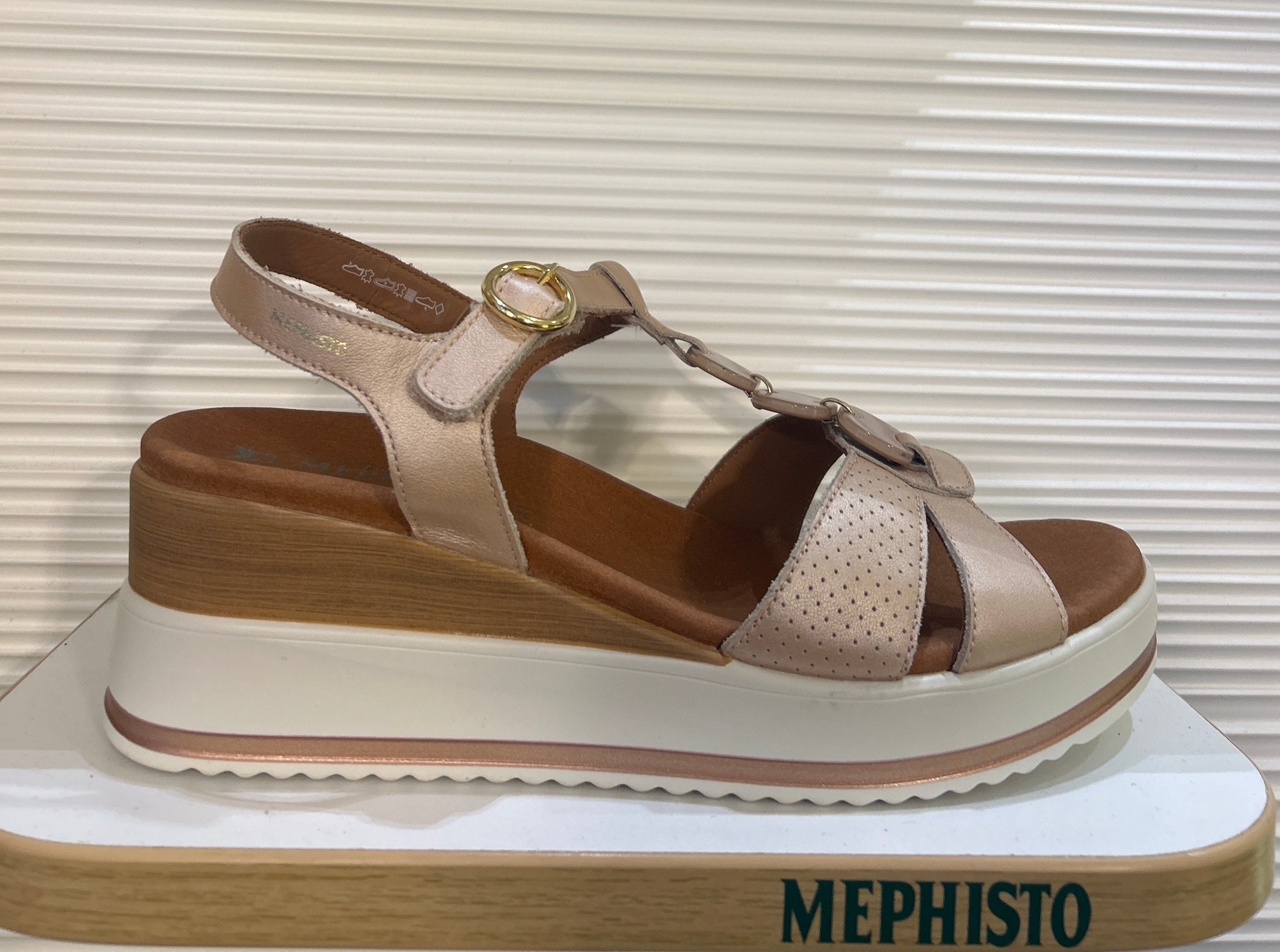 Seline - Pale Blush 1010F