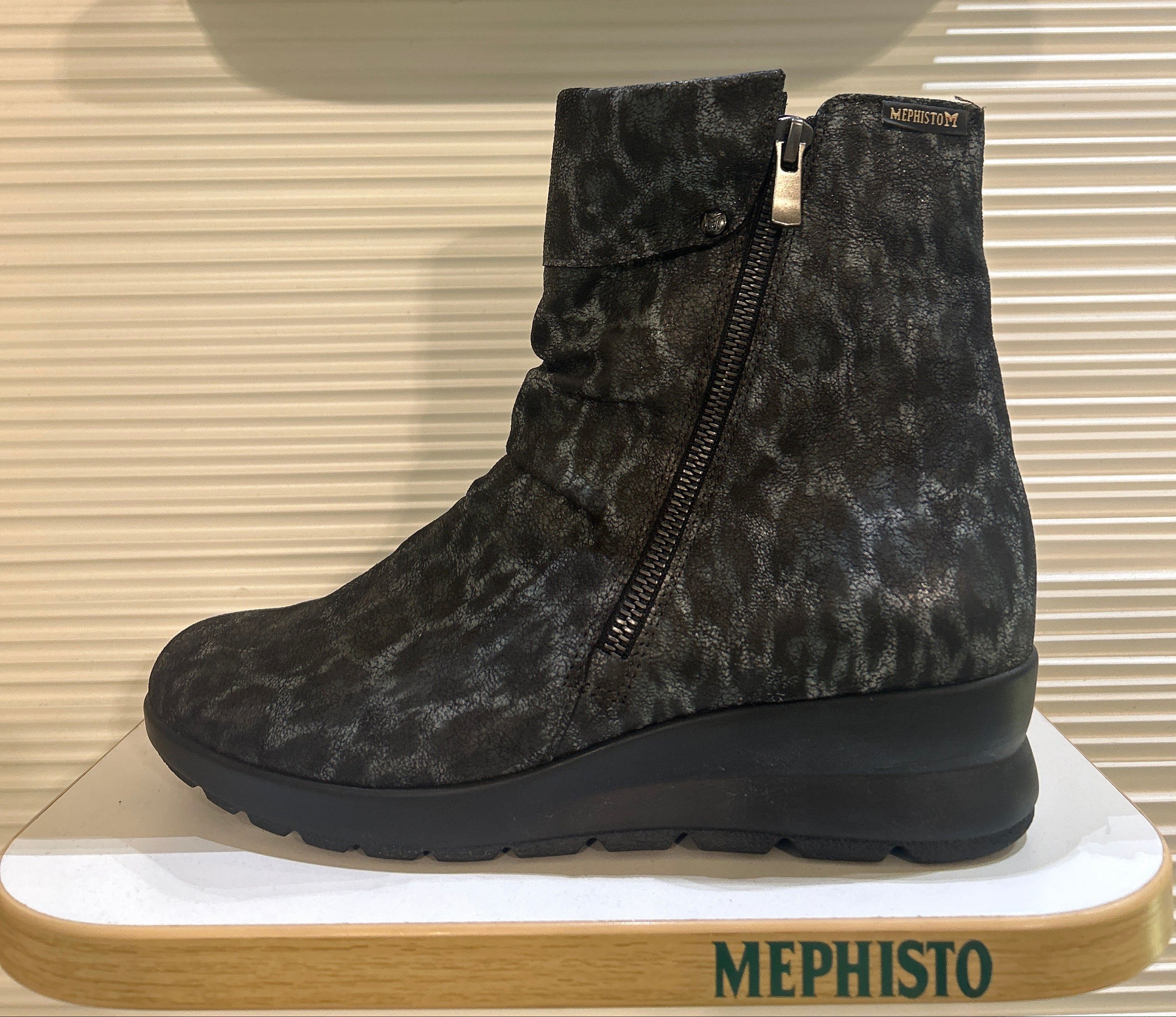 Women’s Sample Boot #256