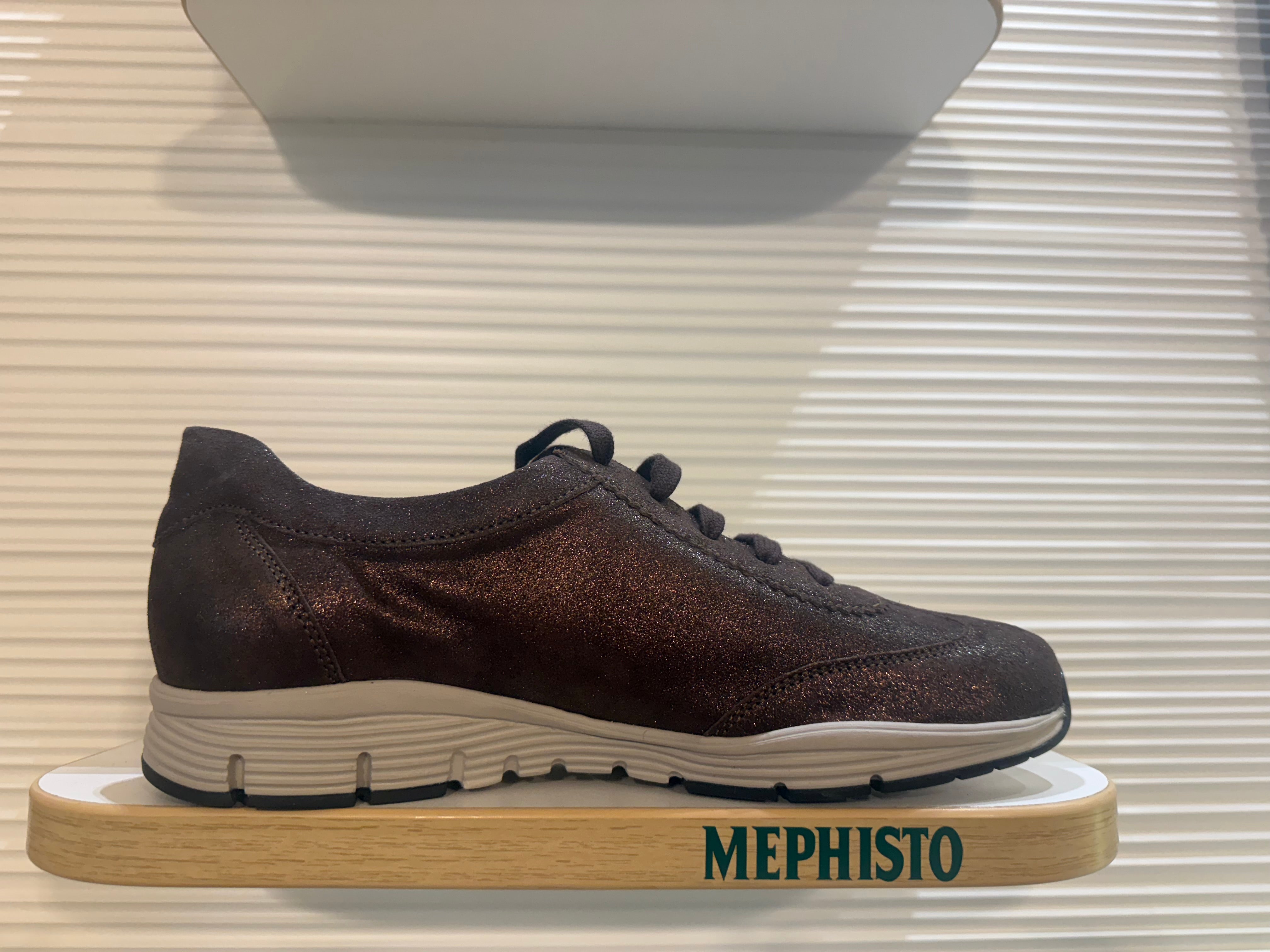 Women's Sample #8229 (size 7.5)