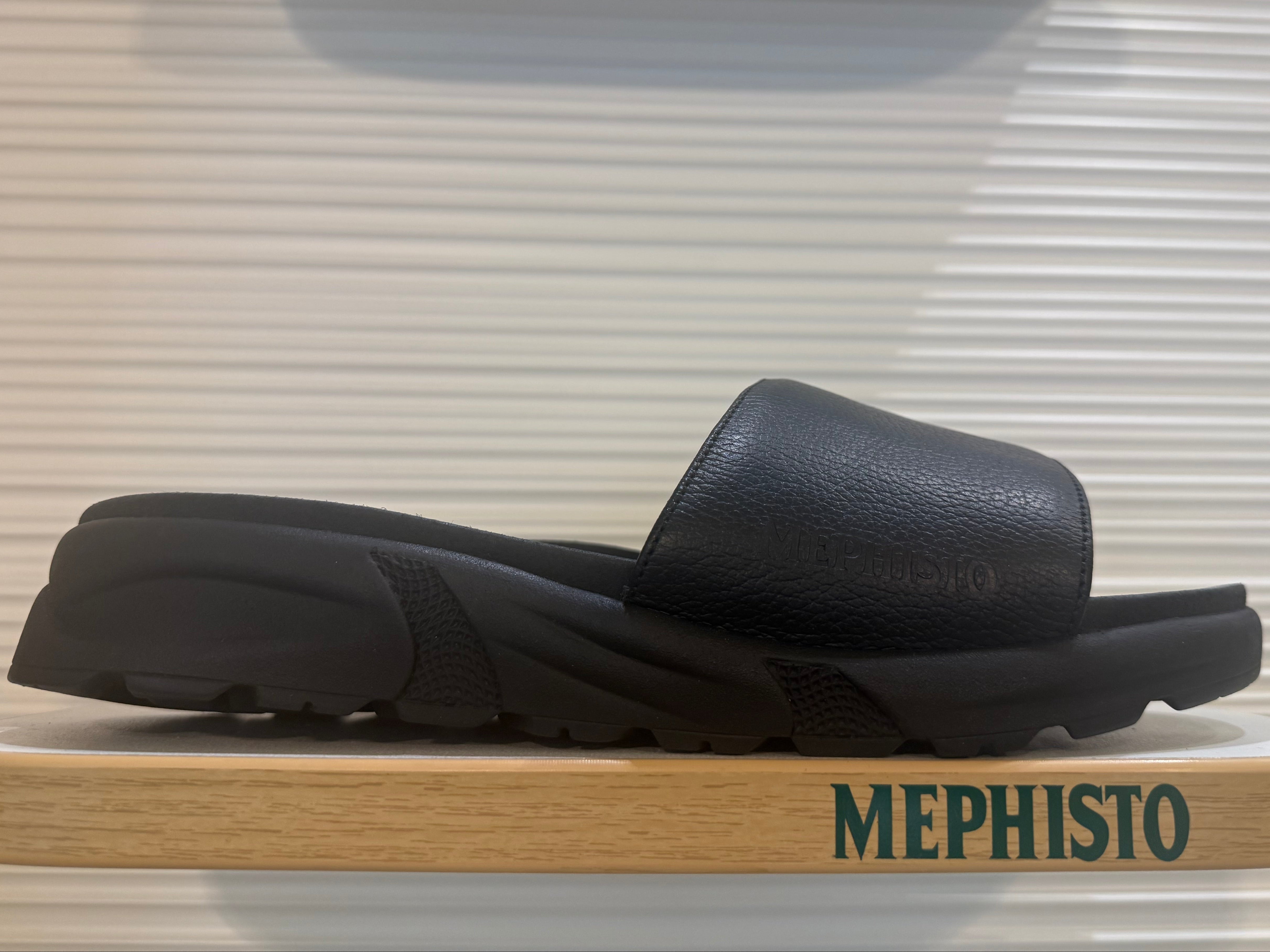 Men's Sample Sandal 8223 (size 7)