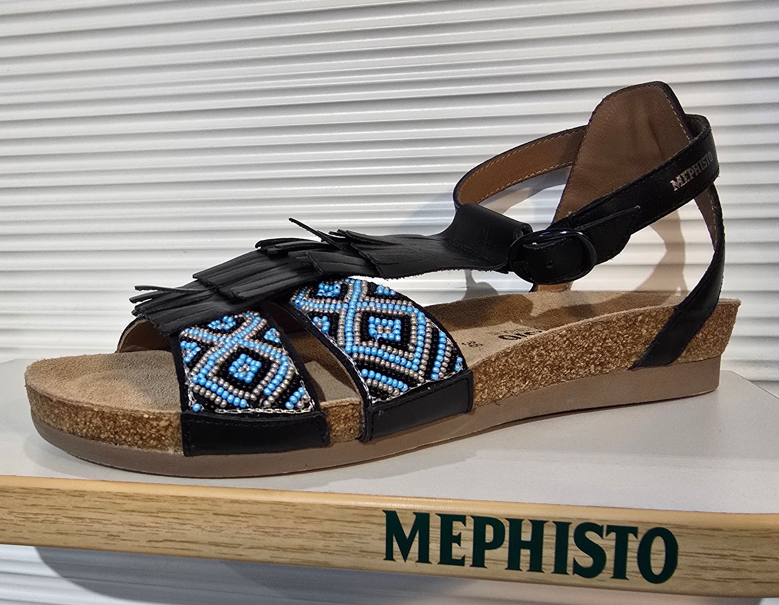 Women's Sample Second Valoria black size 8