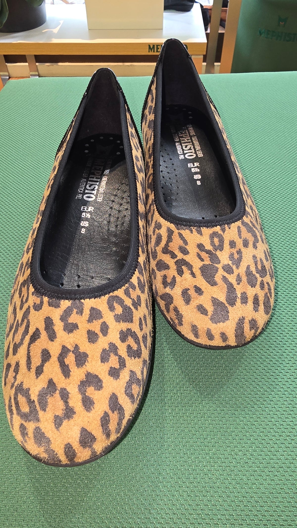 Women's Sample Second Emilie Dark Brown Leopard (1707)