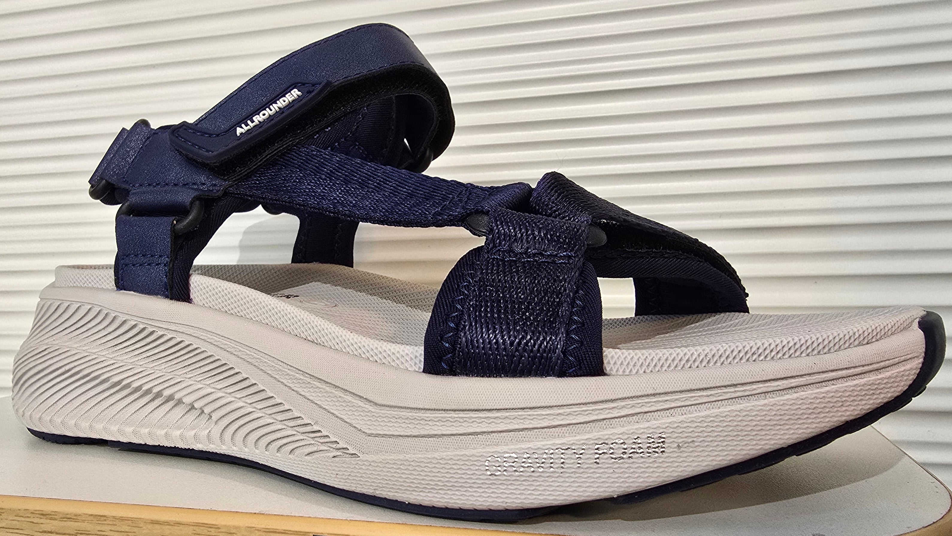 Women's Sample Allrounder 783 Far Away size 7