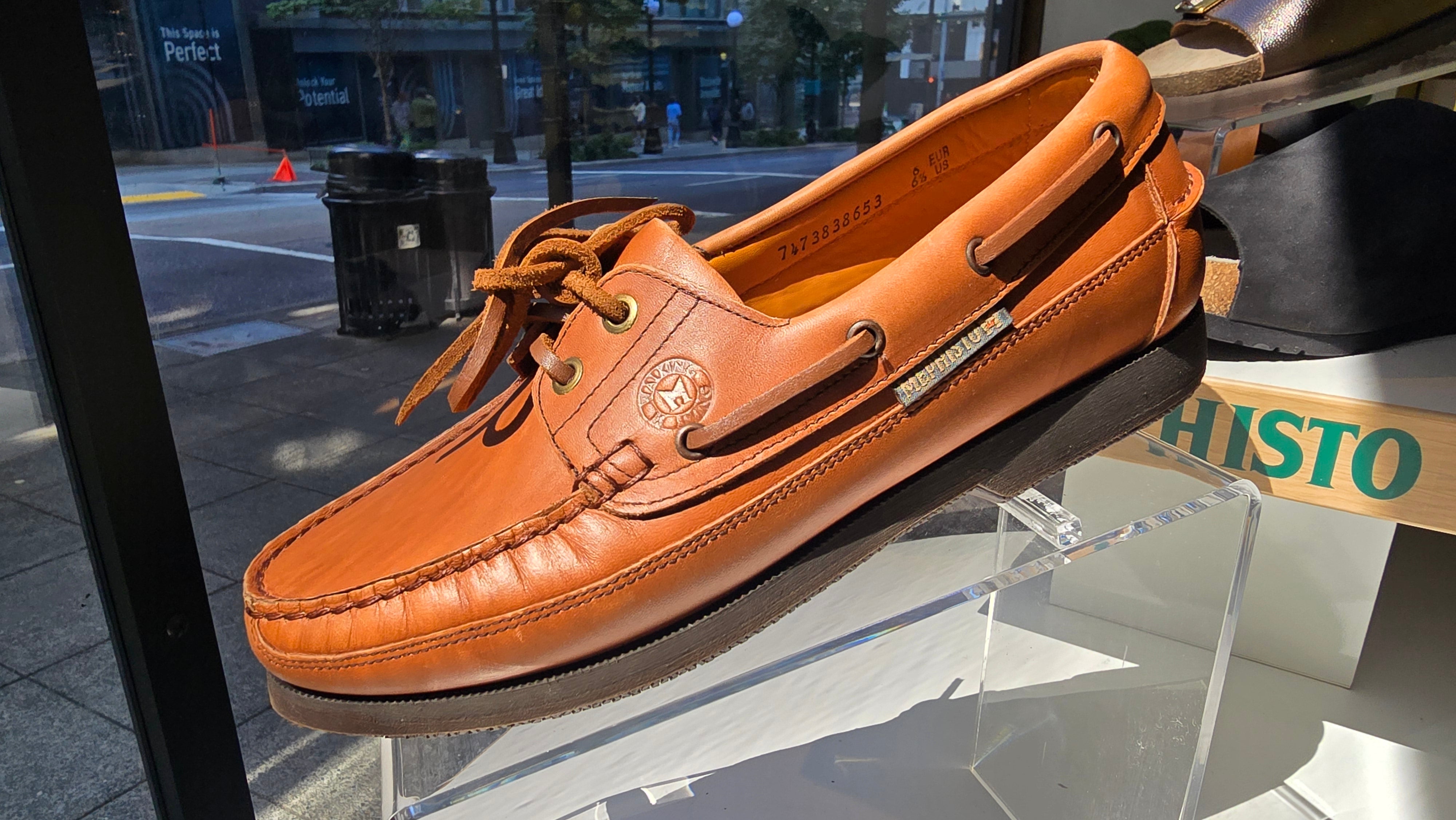 Men's Sample Second Hurrikan hazelnut size 6.5