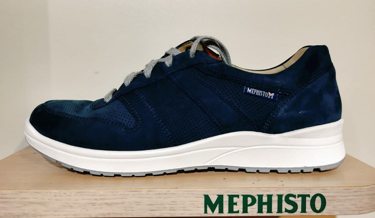Women's Sample Second Rebeca Perf Navy size 8