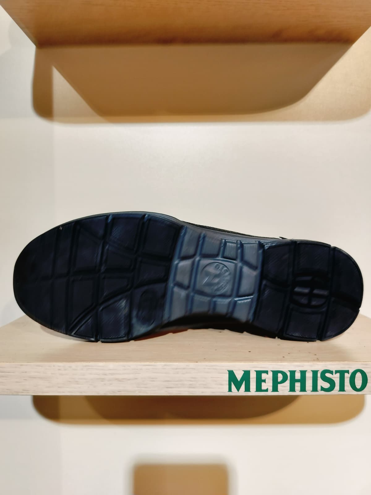 Women's Sample Second Yael black size 6