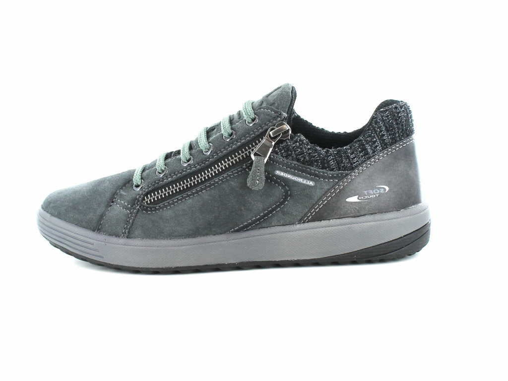 Madrigal - Ivy Suede N 53